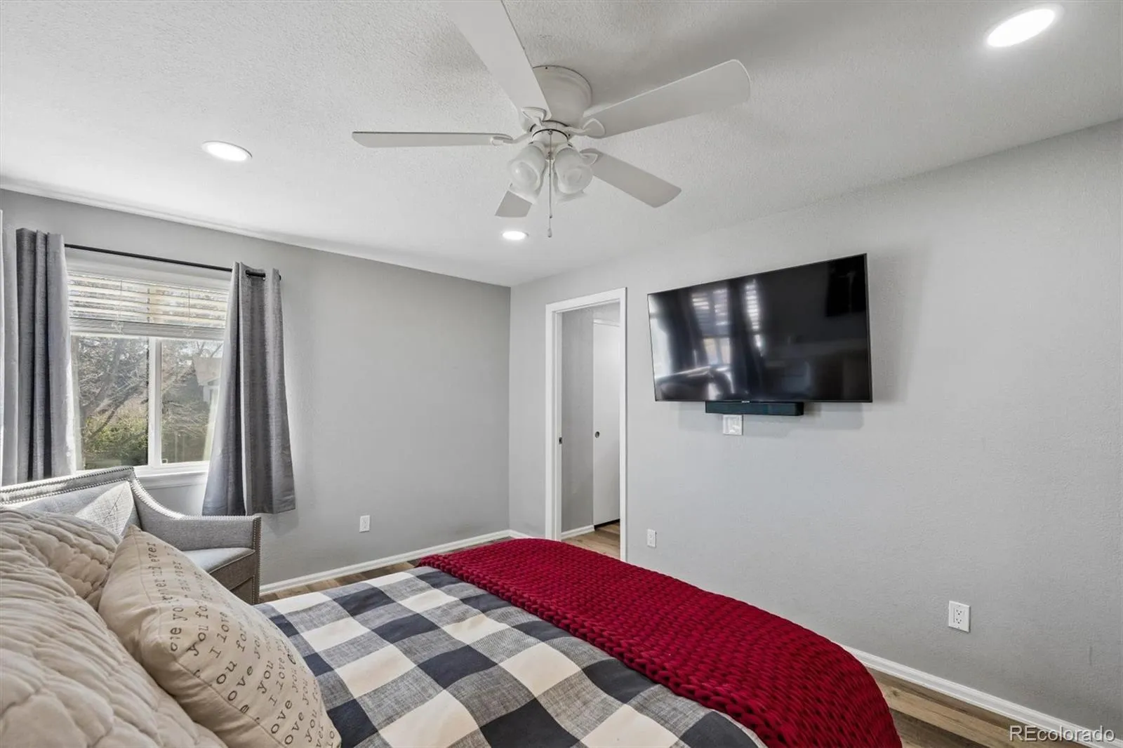 04062026214319 1600 8