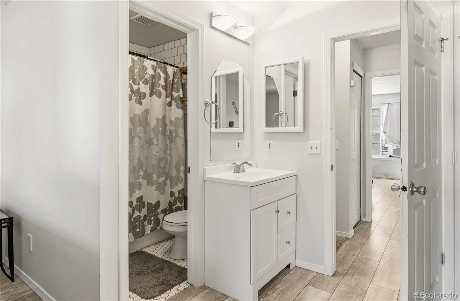 8805 W Floyd Avenue Lakewood CO 80227 | MLS #REC9773882 08102026155053 1600 15