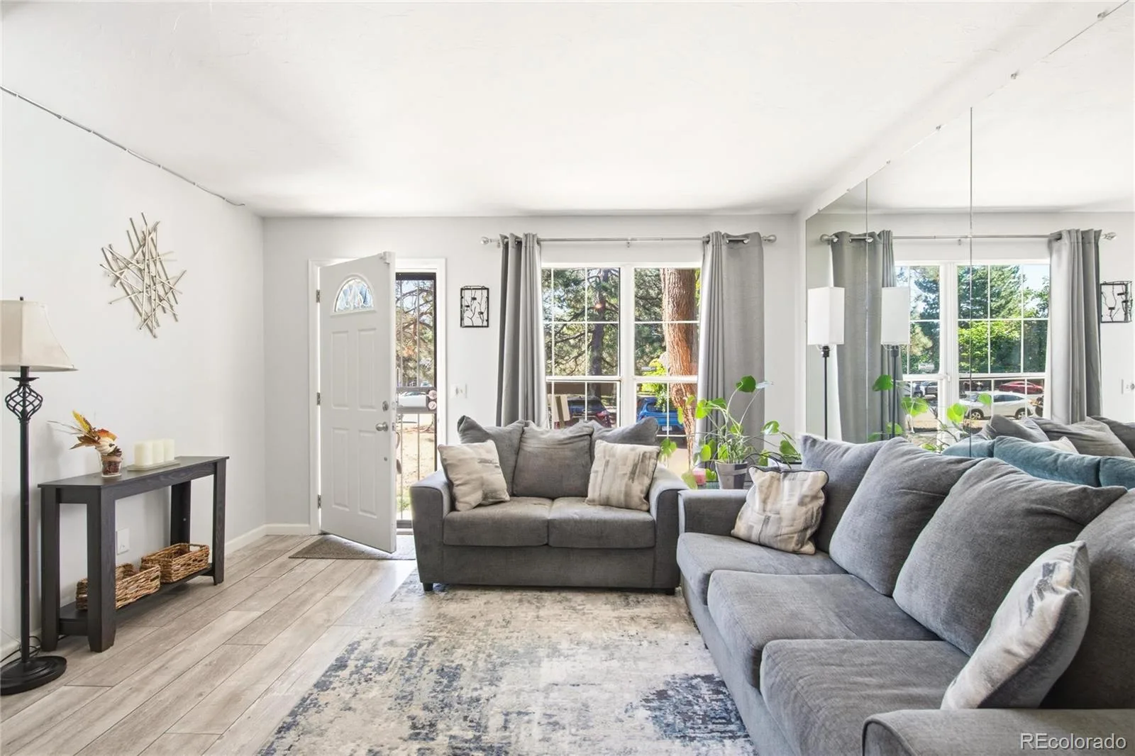 8805 W Floyd Avenue Lakewood CO 80227 | MLS #REC9773882 08102026155053 1600 2
