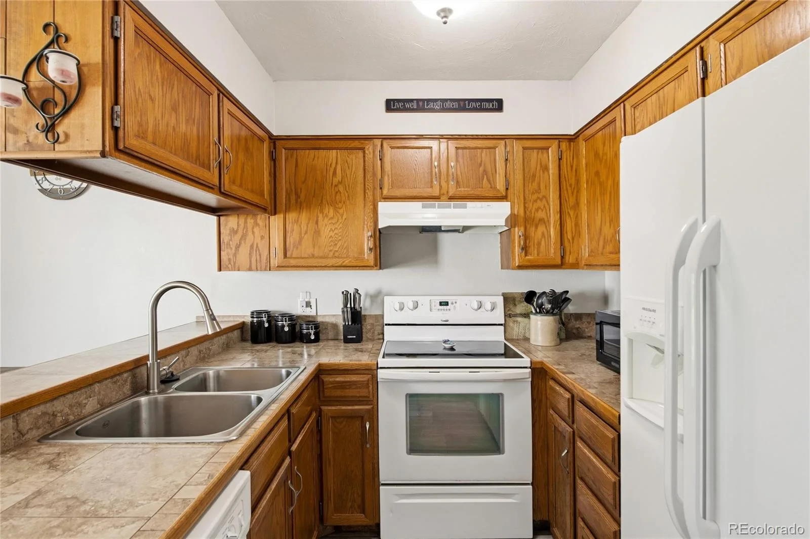 8805 W Floyd Avenue Lakewood CO 80227 | MLS #REC9773882 08102026155053 1600 8