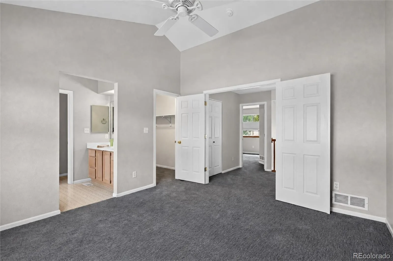2092 S Xenia Way Denver CO 80231 | MLS #REC9774818 09222026171449 1600 23