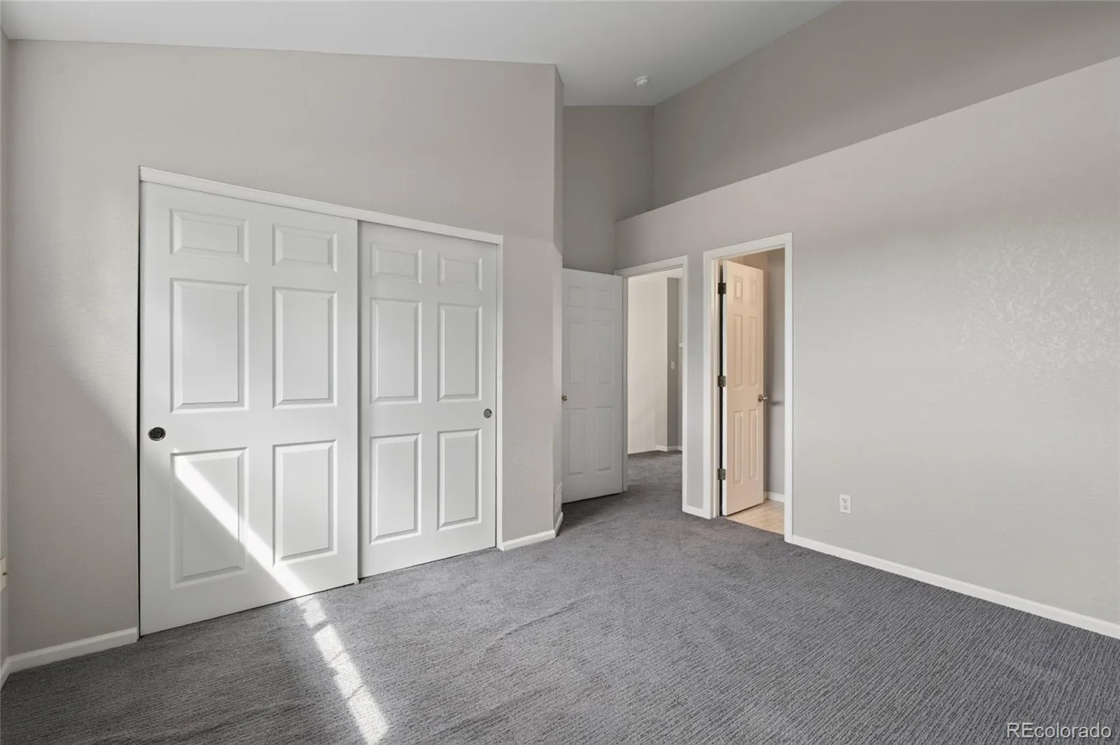 2092 S Xenia Way Denver CO 80231 | MLS #REC9774818 09222026171449 1600 25