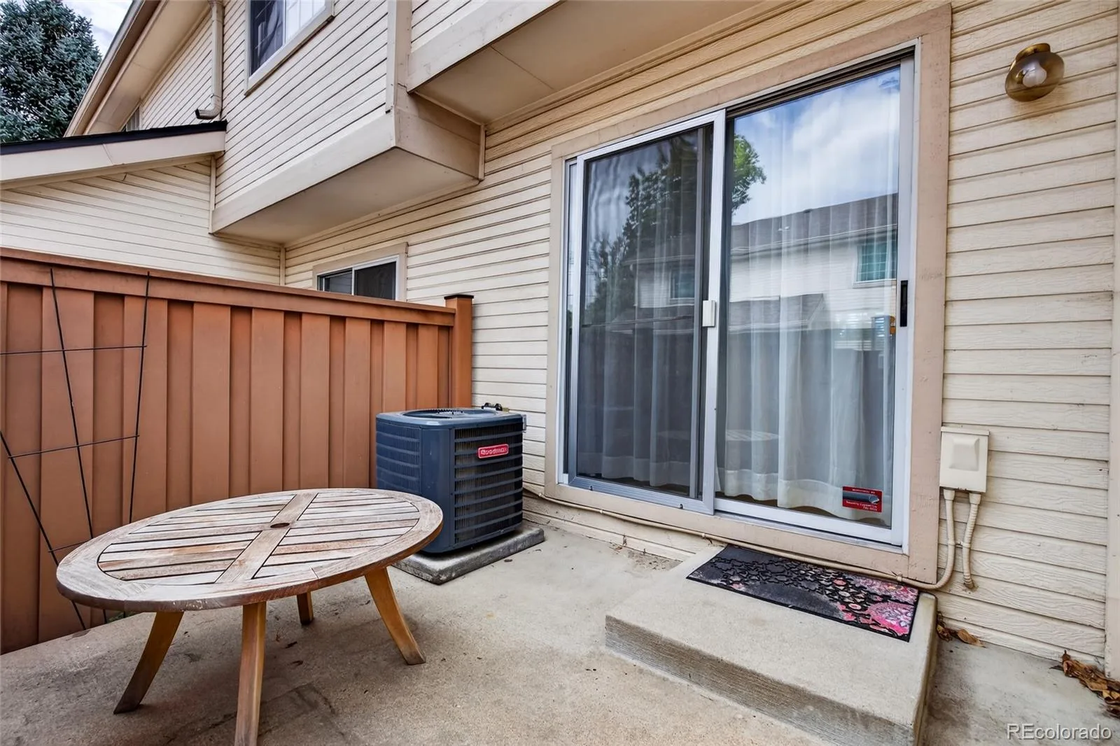 2092 S Xenia Way Denver CO 80231 | MLS #REC9774818 09222026171449 1600 31