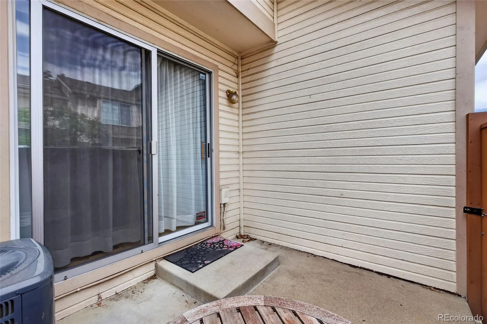 2092 S Xenia Way Denver CO 80231 | MLS #REC9774818 09222026171449 1600 32