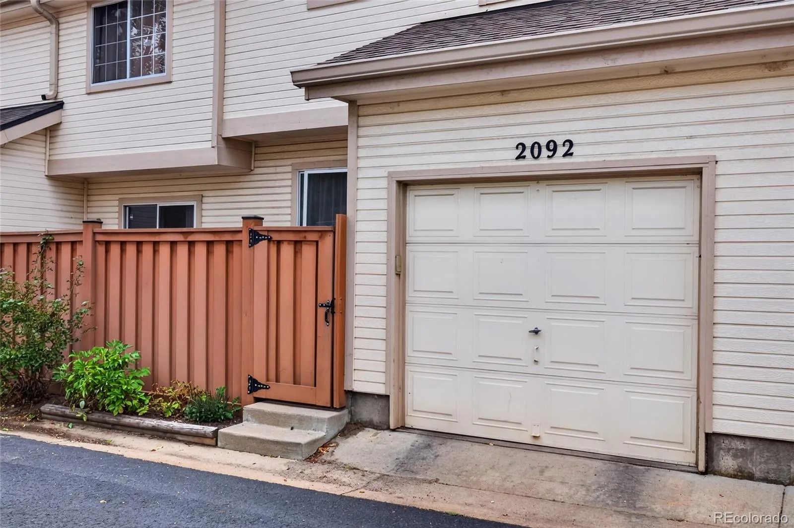 2092 S Xenia Way Denver CO 80231 | MLS #REC9774818 09222026171449 1600 34