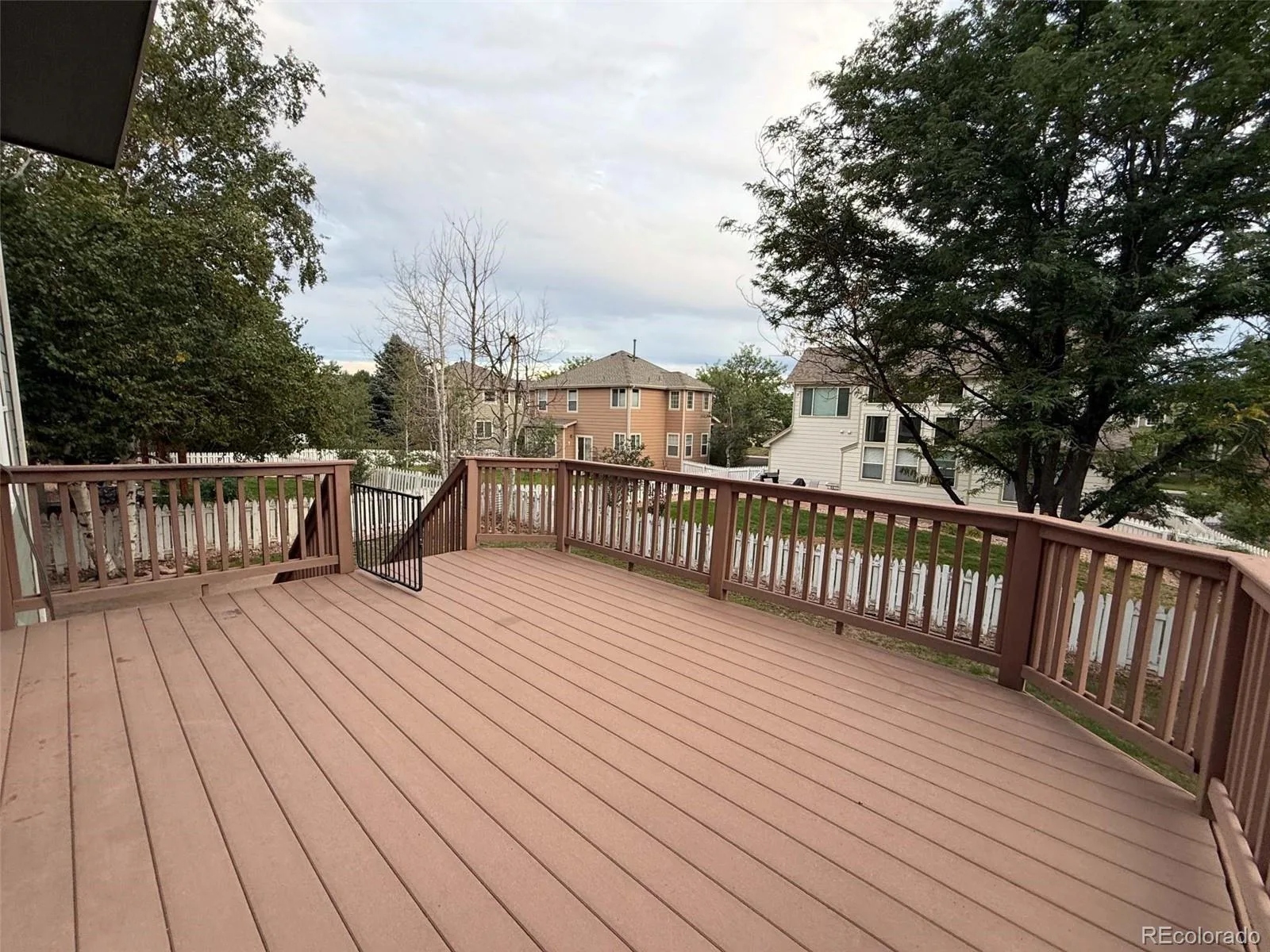 6111 S Kirk Street Aurora CO 80016 | MLS #REC9775778 09012026042656 1600 13