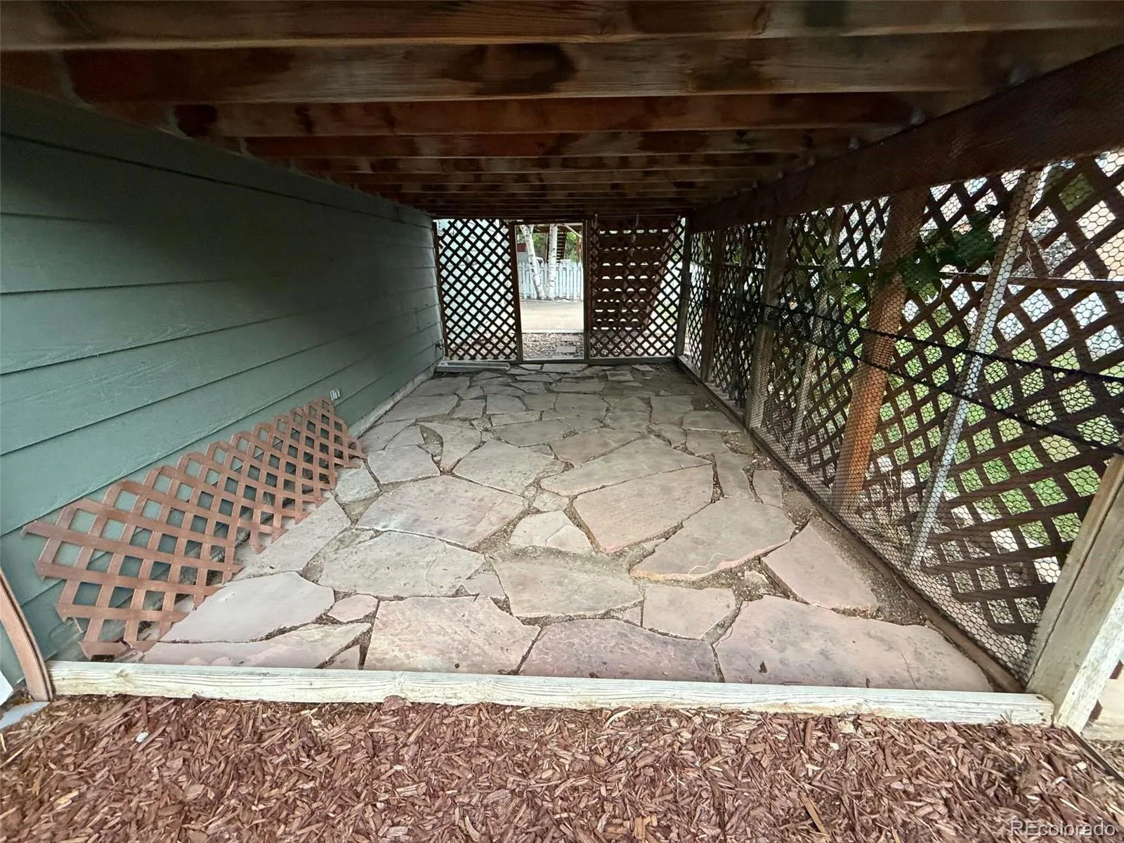 6111 S Kirk Street Aurora CO 80016 | MLS #REC9775778 09012026042656 1600 19