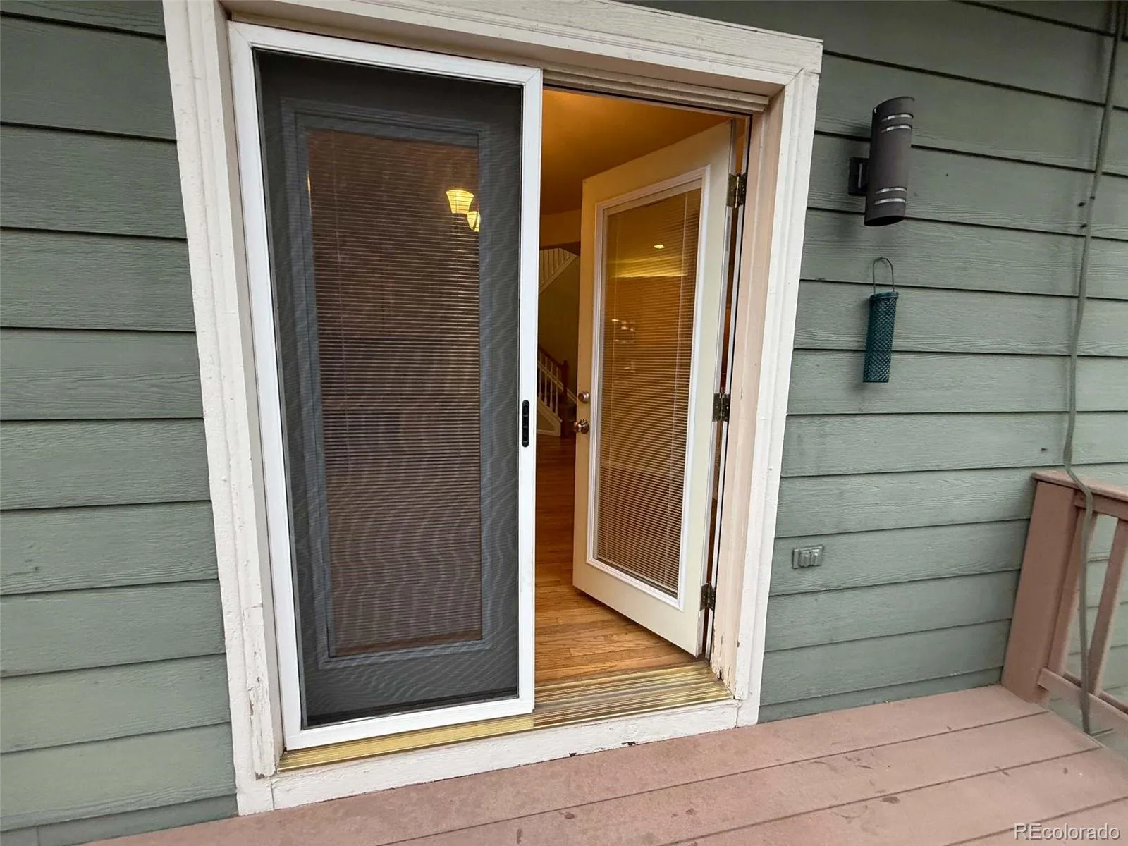 6111 S Kirk Street Aurora CO 80016 | MLS #REC9775778 09012026042656 1600 20