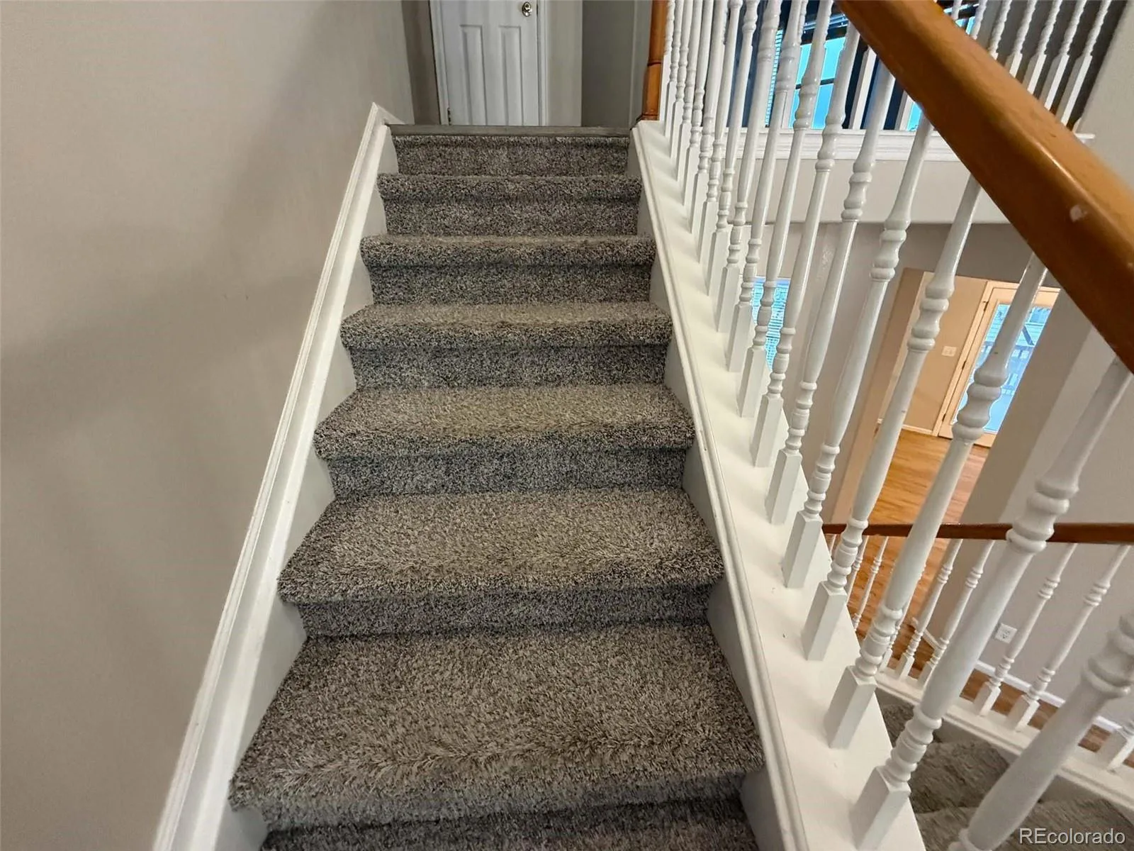 6111 S Kirk Street Aurora CO 80016 | MLS #REC9775778 09012026042656 1600 22