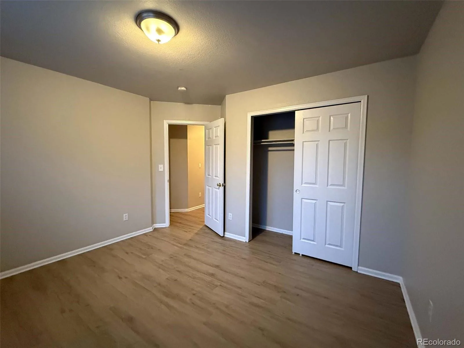 6111 S Kirk Street Aurora CO 80016 | MLS #REC9775778 09012026042656 1600 34
