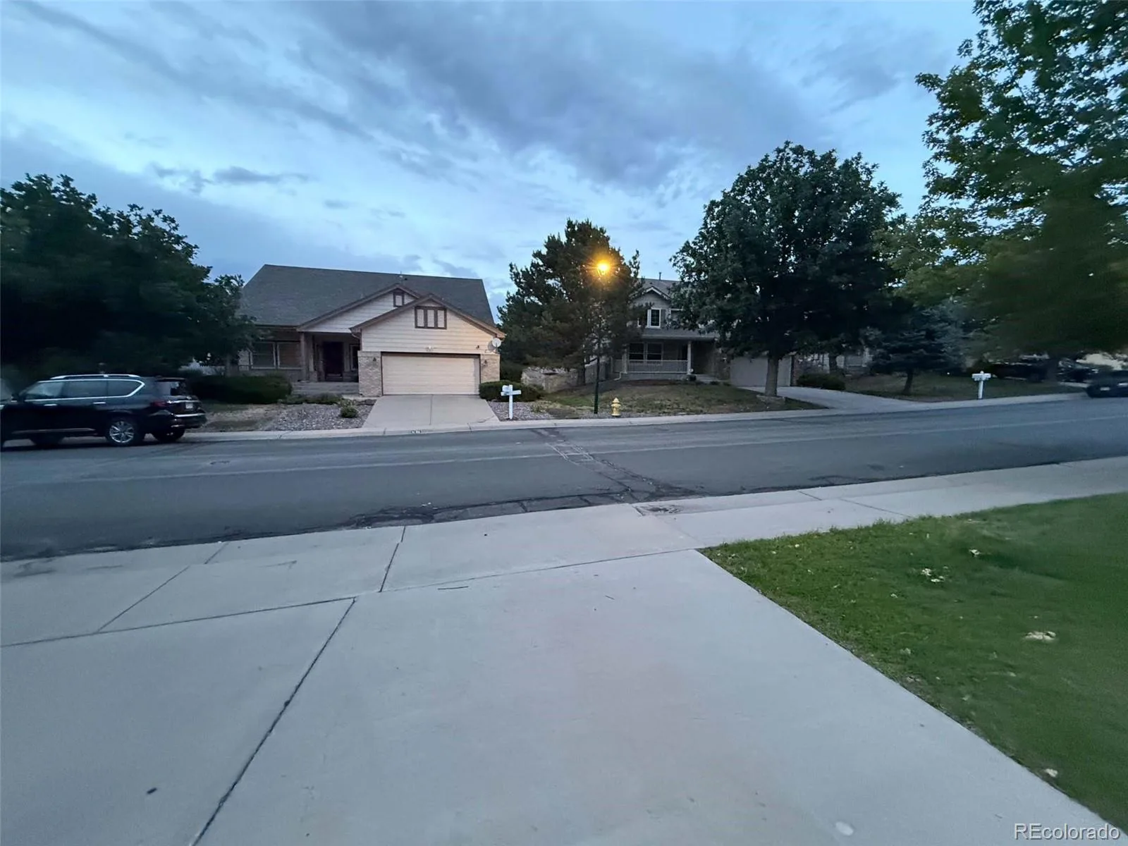 6111 S Kirk Street Aurora CO 80016 | MLS #REC9775778 09012026042656 1600 38
