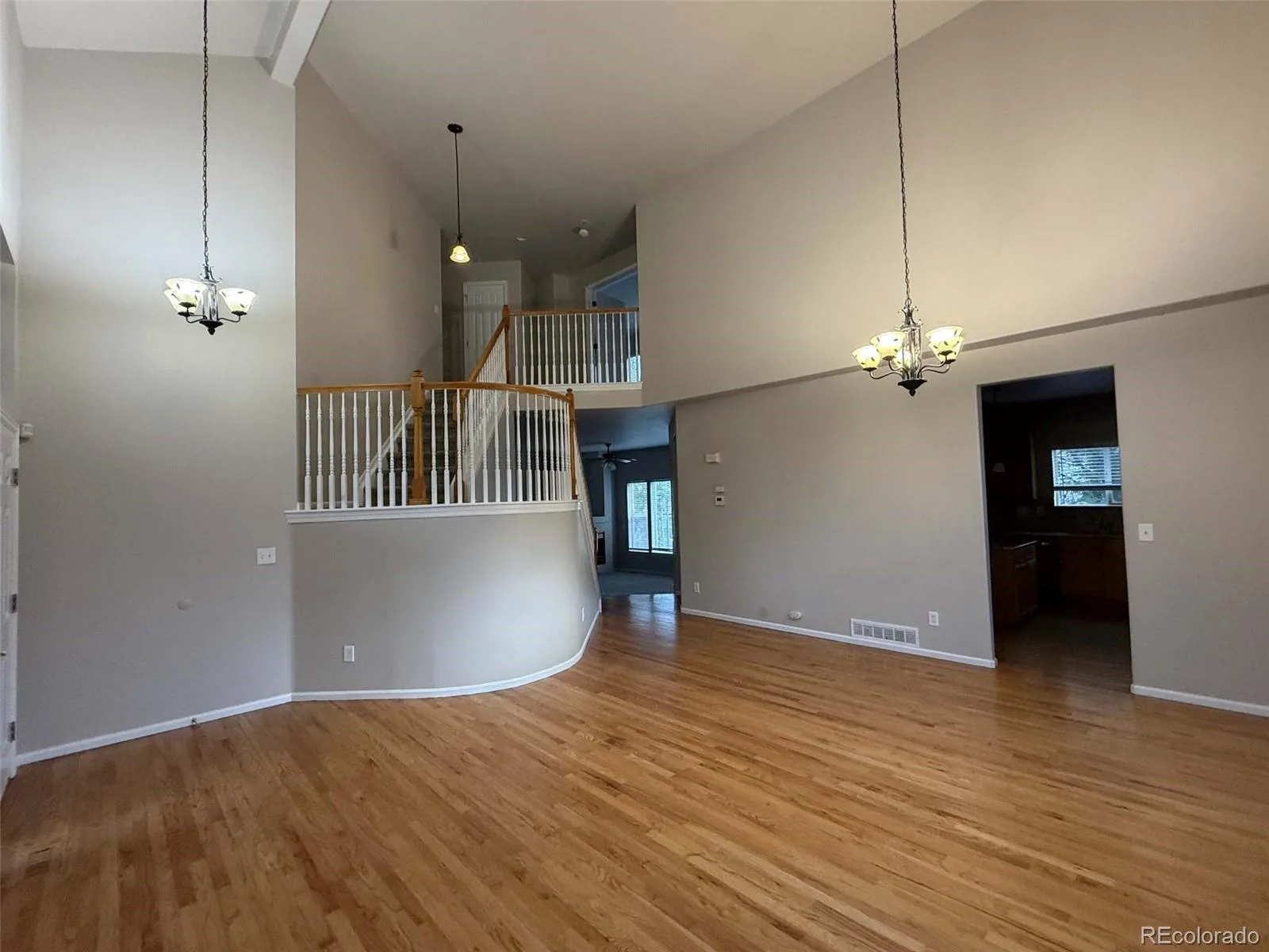 6111 S Kirk Street Aurora CO 80016 | MLS #REC9775778 09012026042656 1600 5