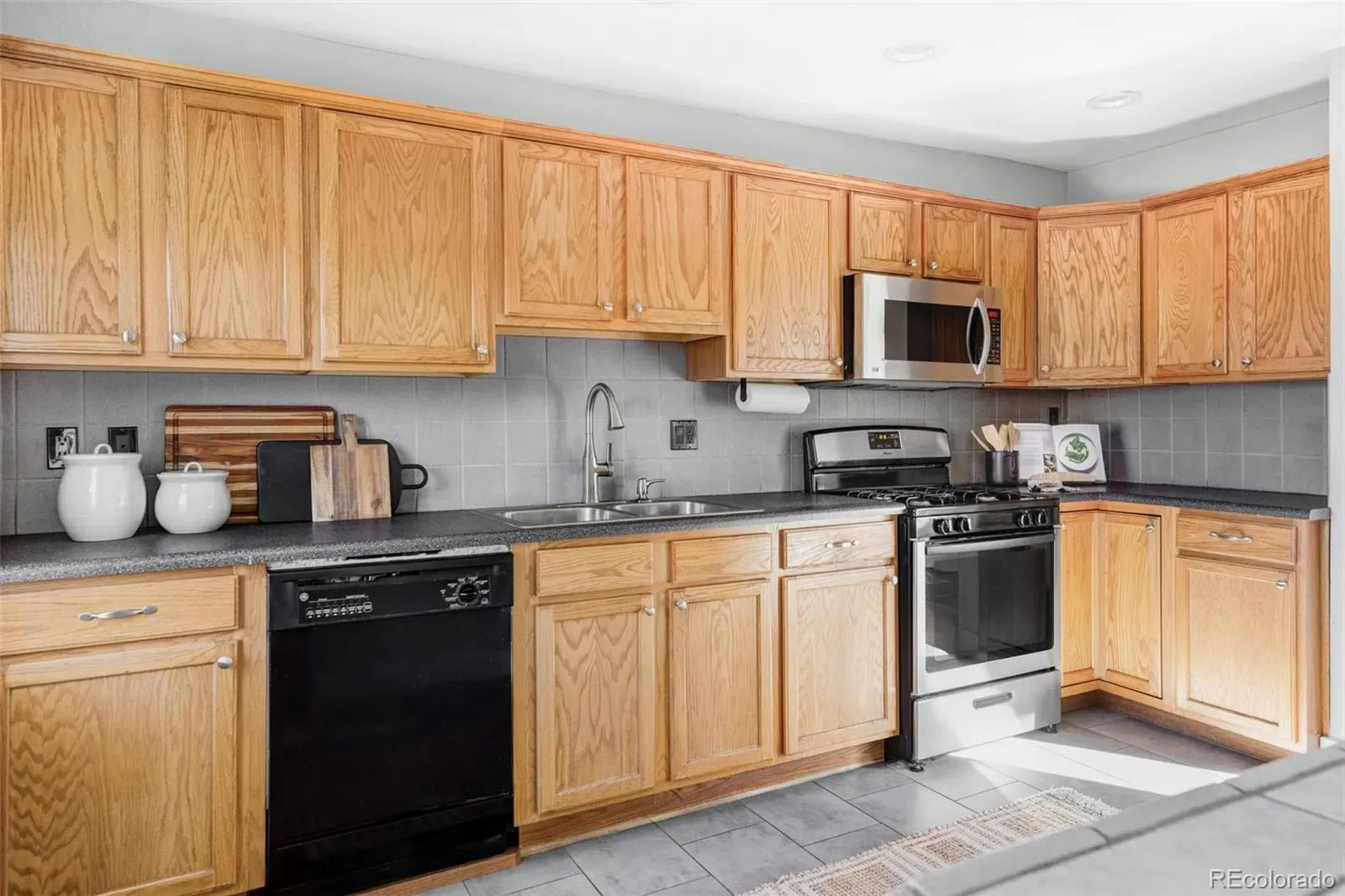 03122026001316 1600 8