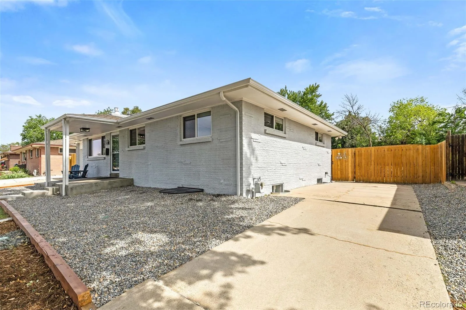 4281 Dixon Drive Westminster CO 80031 MLS #REC9778511 06252026014712 1600 32