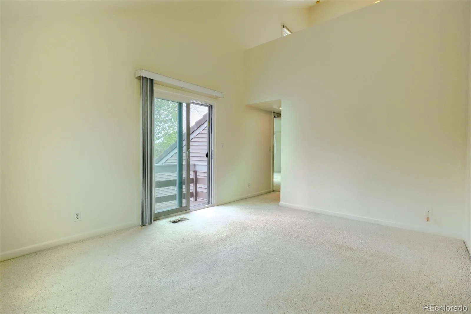 2267 S Yosemite Circle Denver CO 80231 | MLS #REC9779785 07302026001818 1600 18