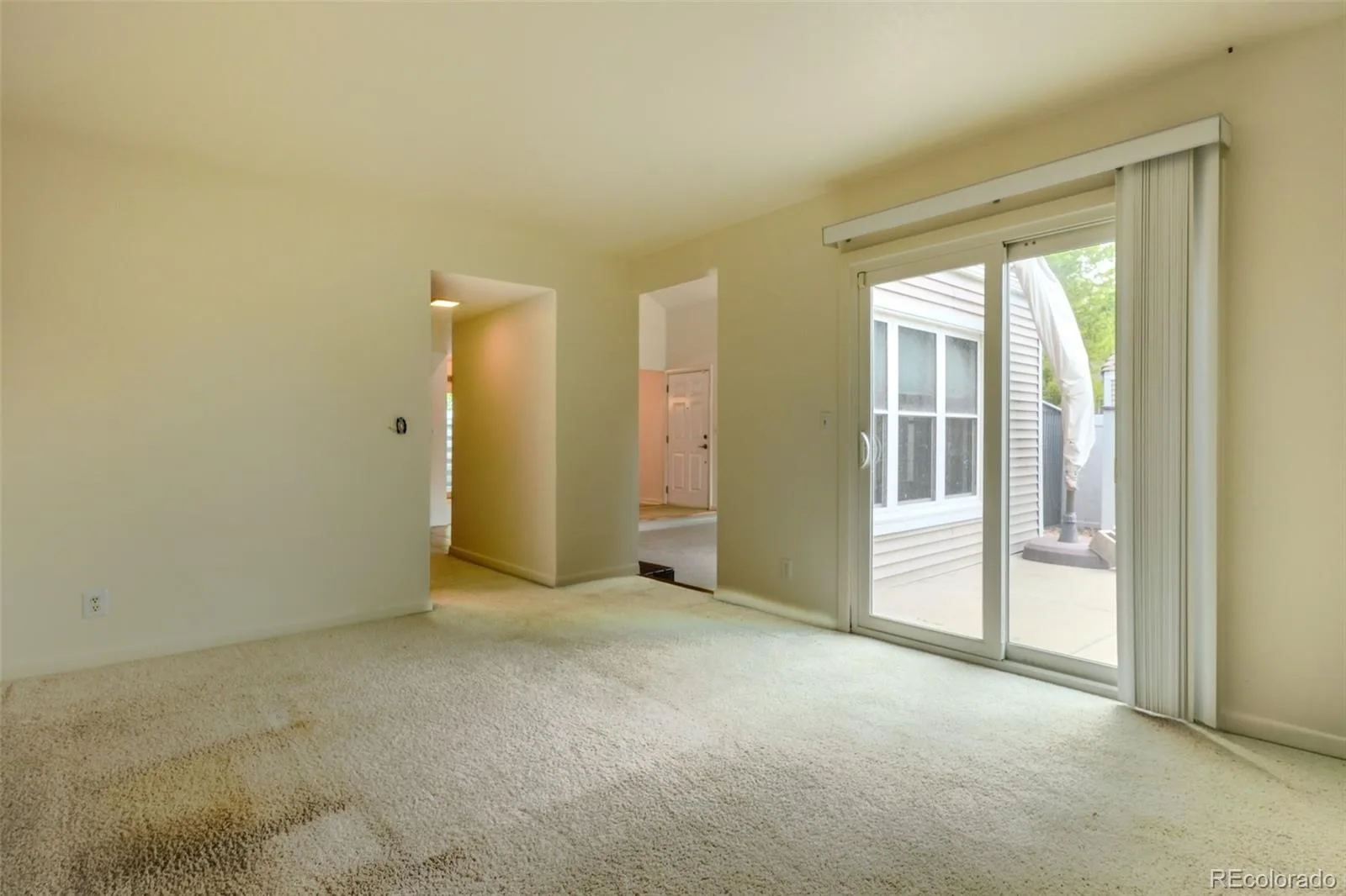 2267 S Yosemite Circle Denver CO 80231 | MLS #REC9779785 07302026001818 1600 9