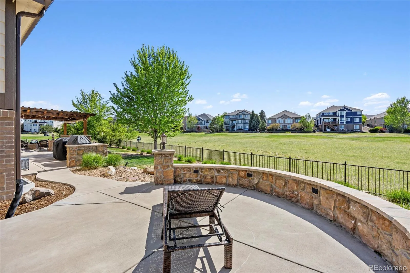 26875 E Clifton Place Aurora CO 80016 MLS #REC9780295 05162026161338 1600 40