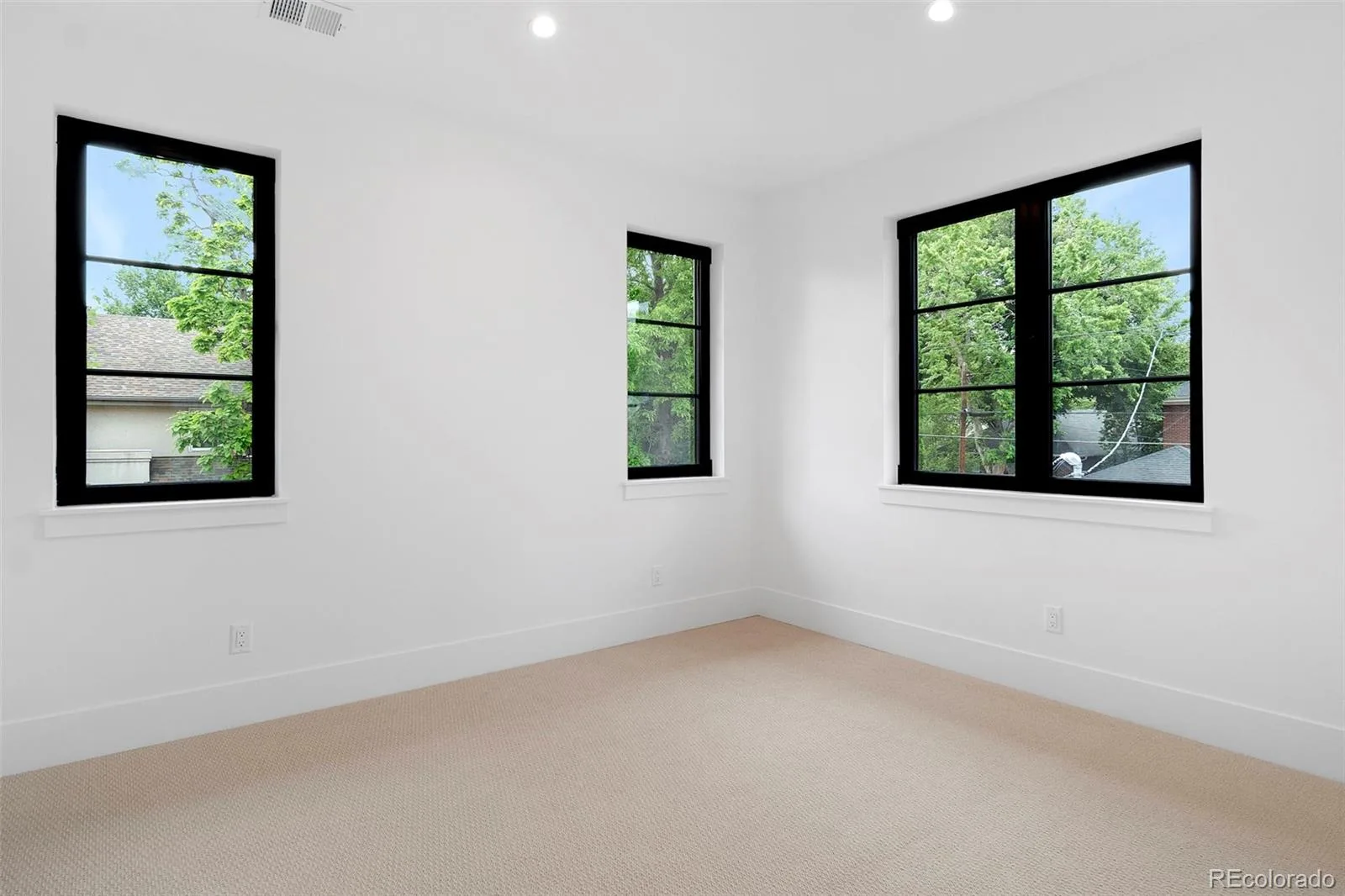 482 S Gilpin Street Denver CO 80209 MLS #REC9781172 06062026161942 1600 37