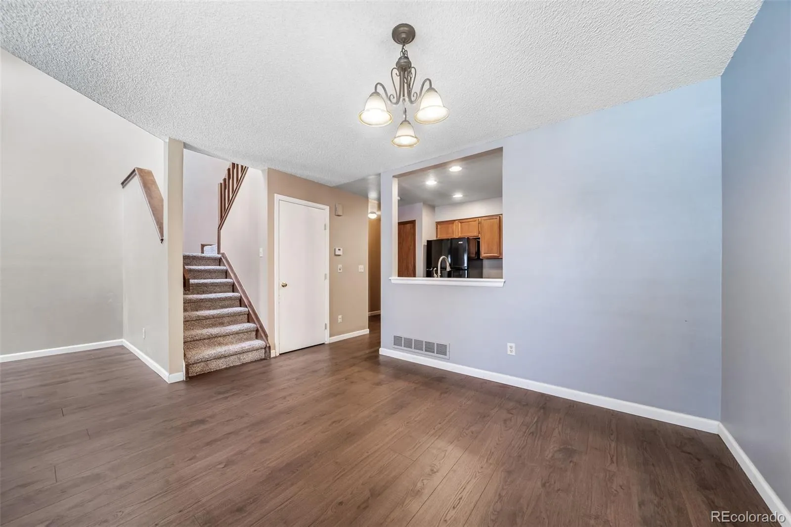 04102026165318 1600 10