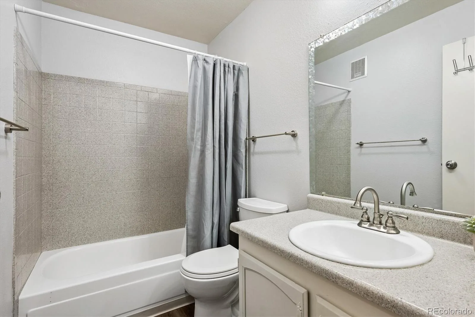 14469 E 1st Drive #B05 Aurora CO 80011 | MLS #REC9782424 08042026164714 1600 17