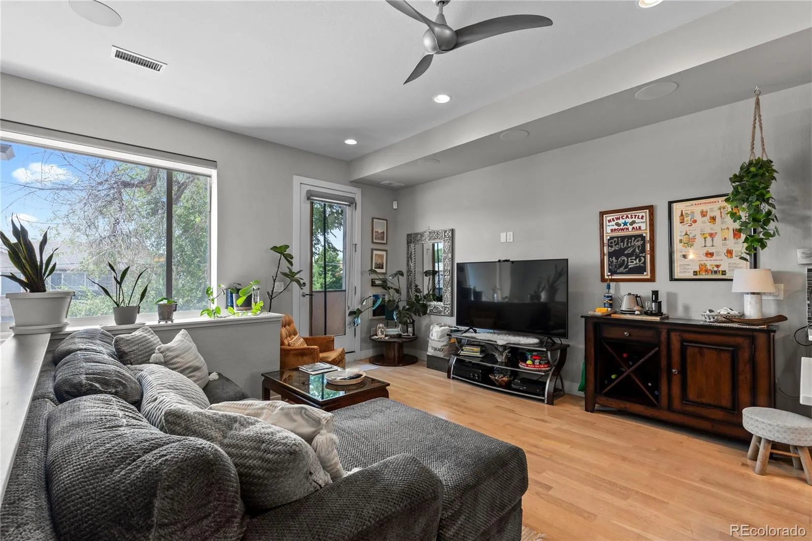 3295 W 17th Avenue Denver CO 80204 | MLS #REC9783180 08112026223951 1600 11