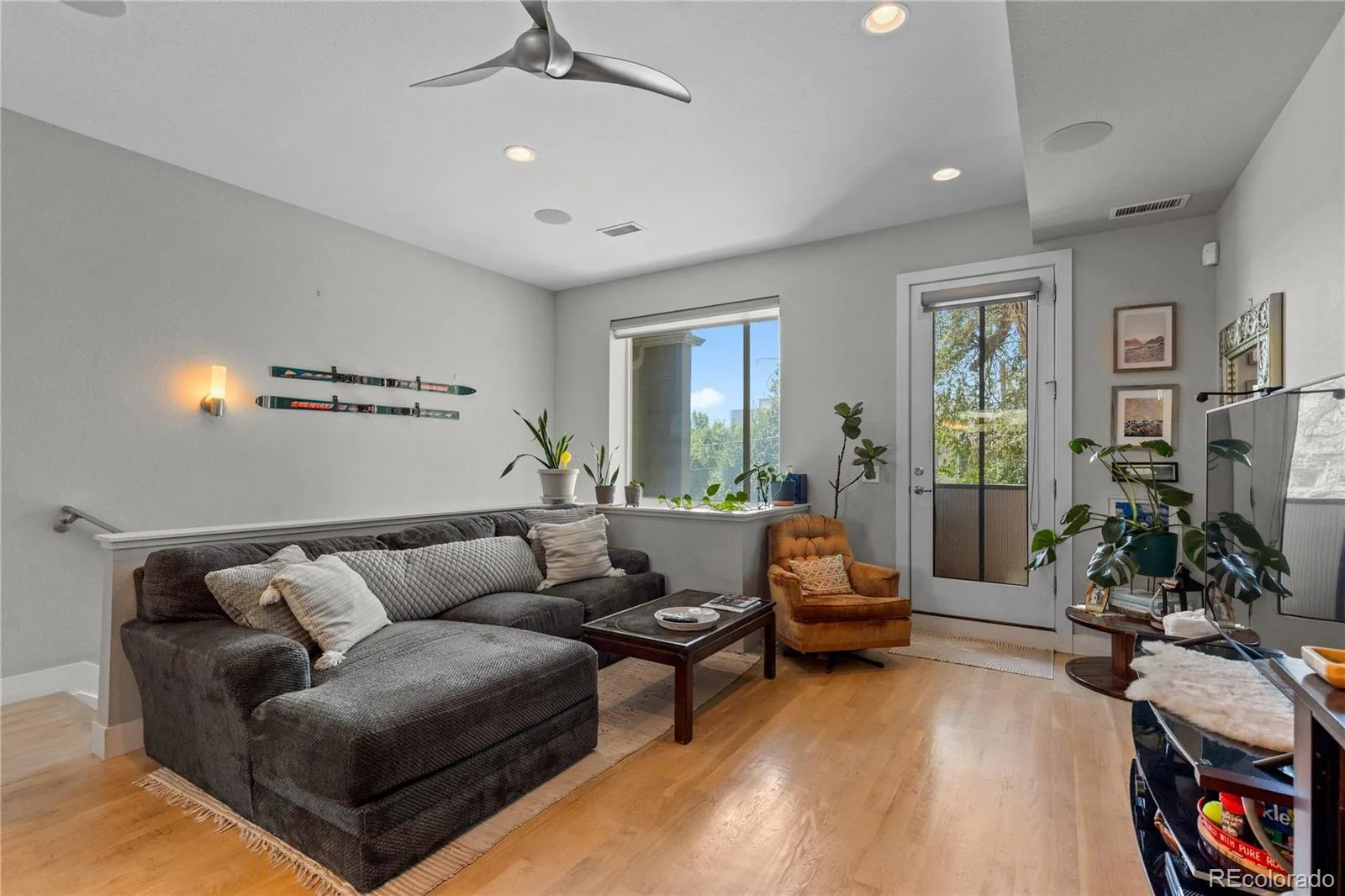 3295 W 17th Avenue Denver CO 80204 | MLS #REC9783180 08112026223951 1600 12