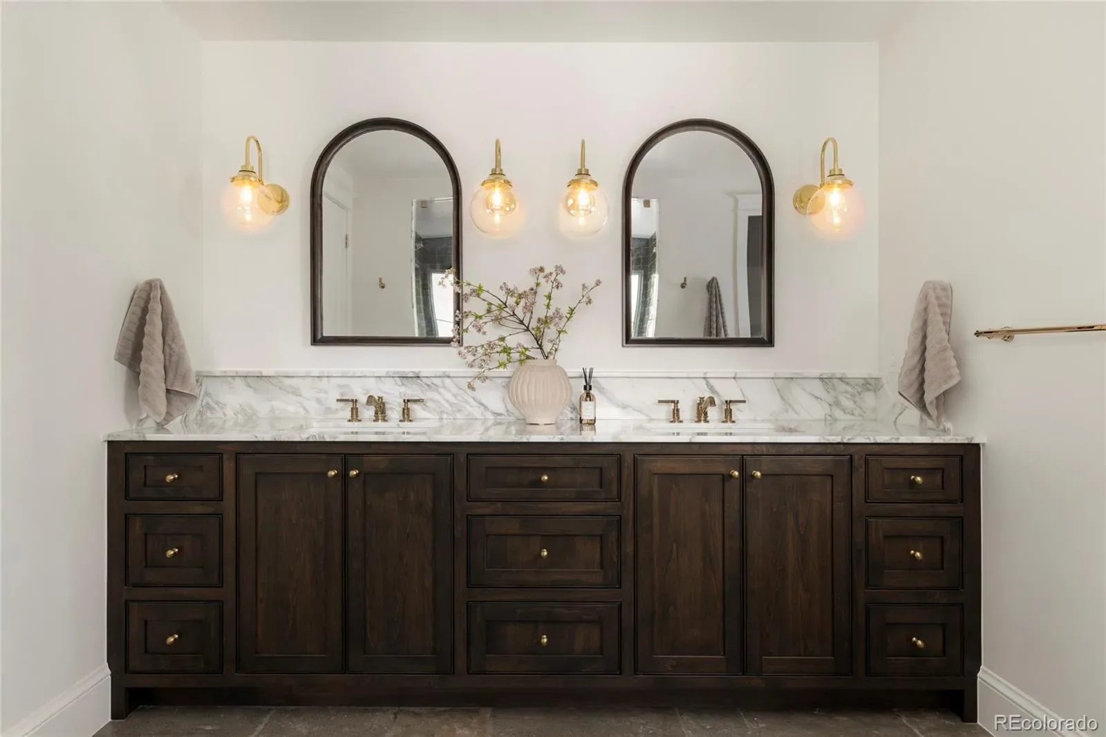 03282026000307 1600 25