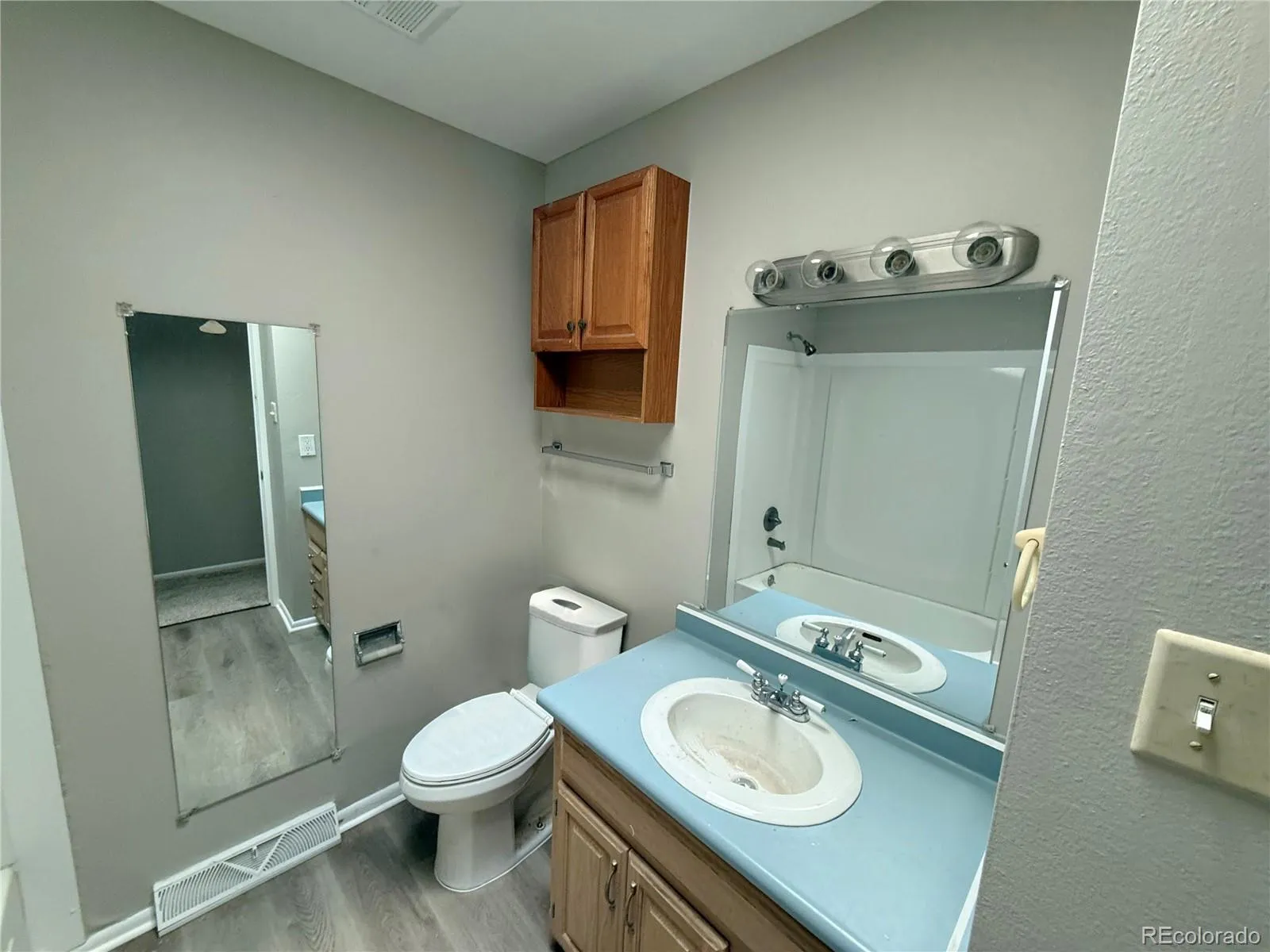 1437 S Yank Street Lakewood CO 80228 MLS #REC9785612 05012026173329 1600 14