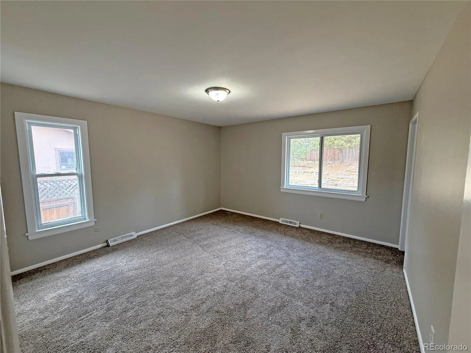 1437 S Yank Street Lakewood CO 80228 MLS #REC9785612 05012026173329 1600 18