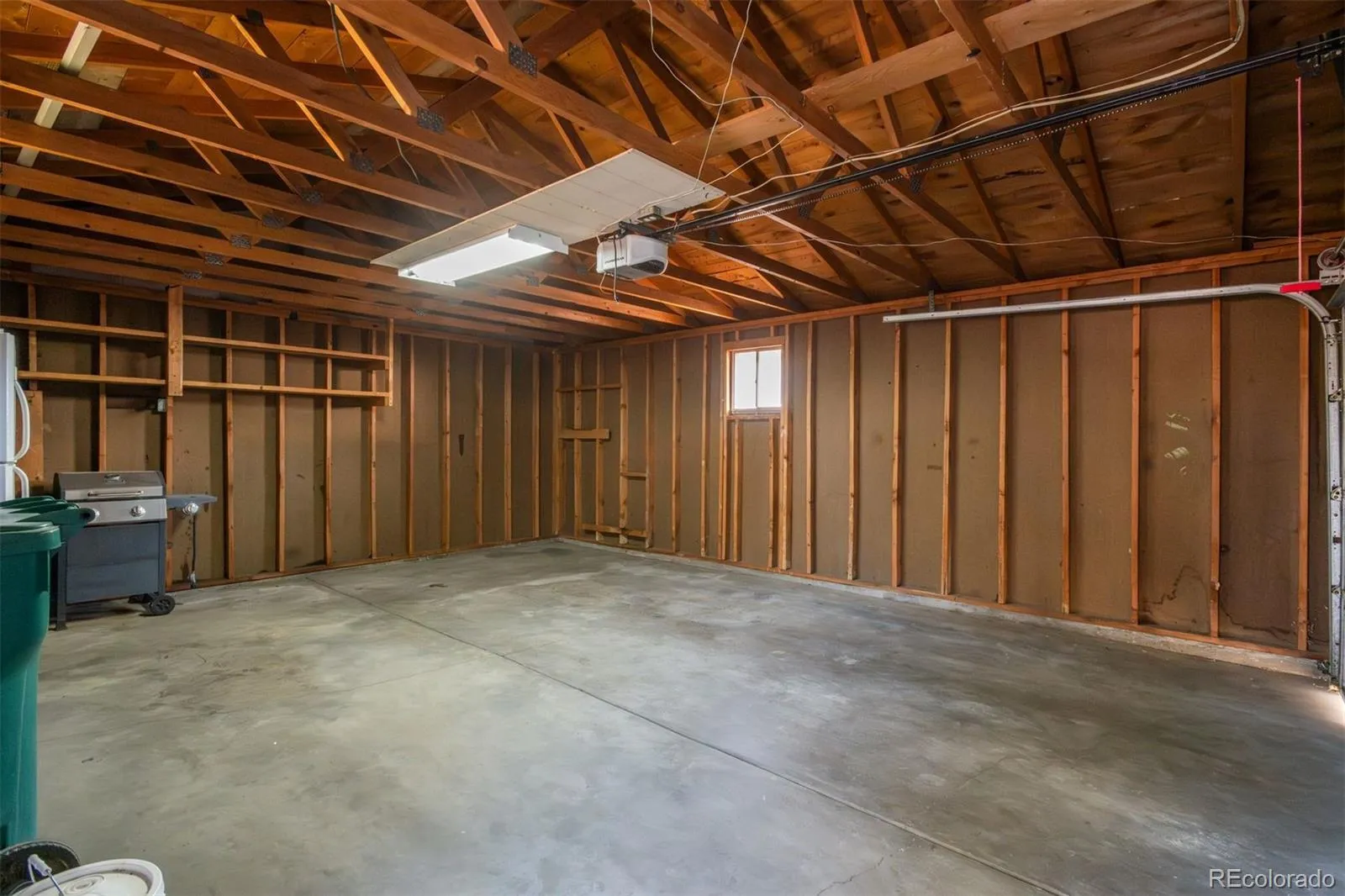 04172026035141 1600 2