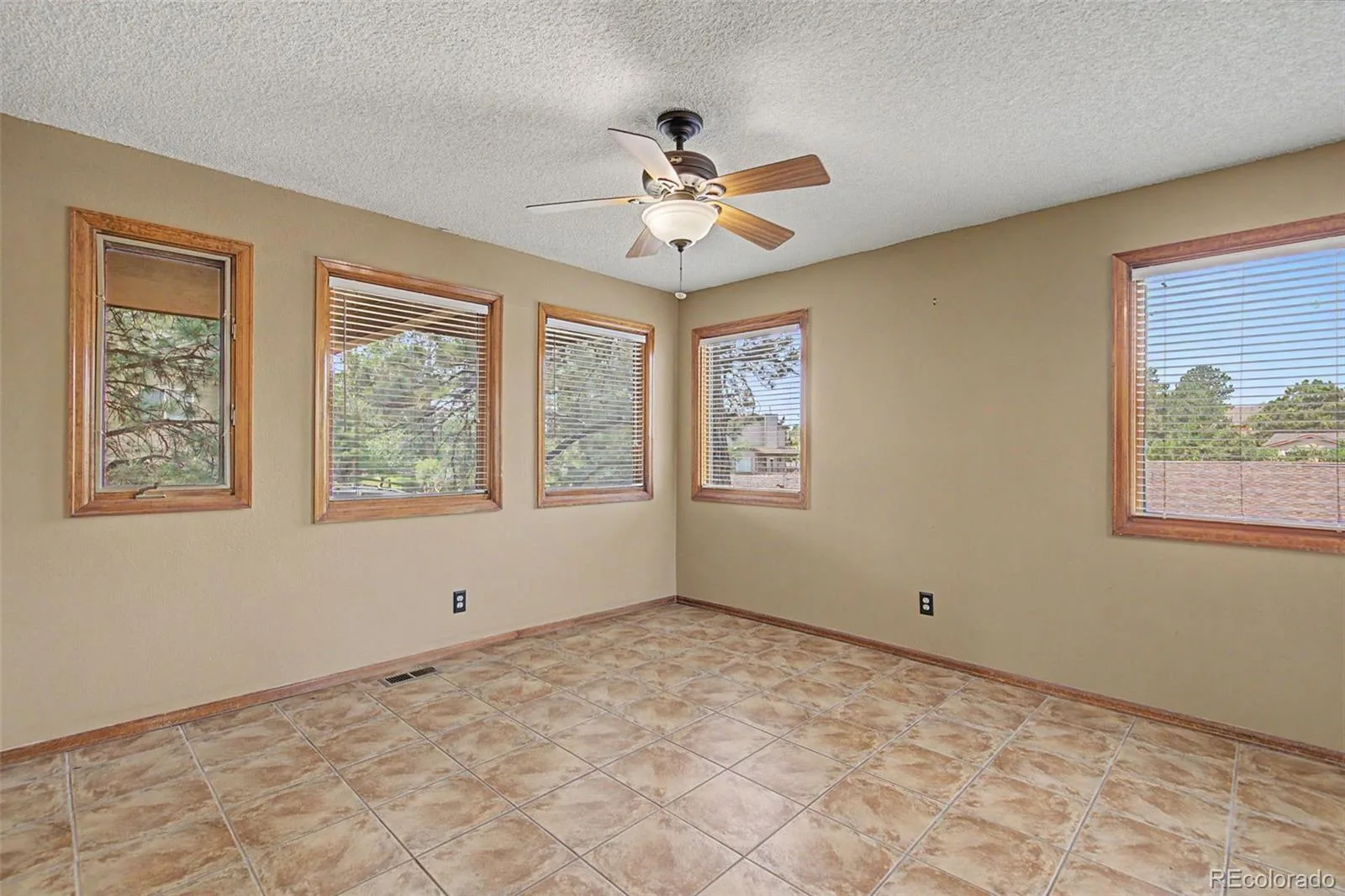 6418 Ponderosa Way Parker CO 80134 | MLS #REC9789134 07142026070533 1600 10