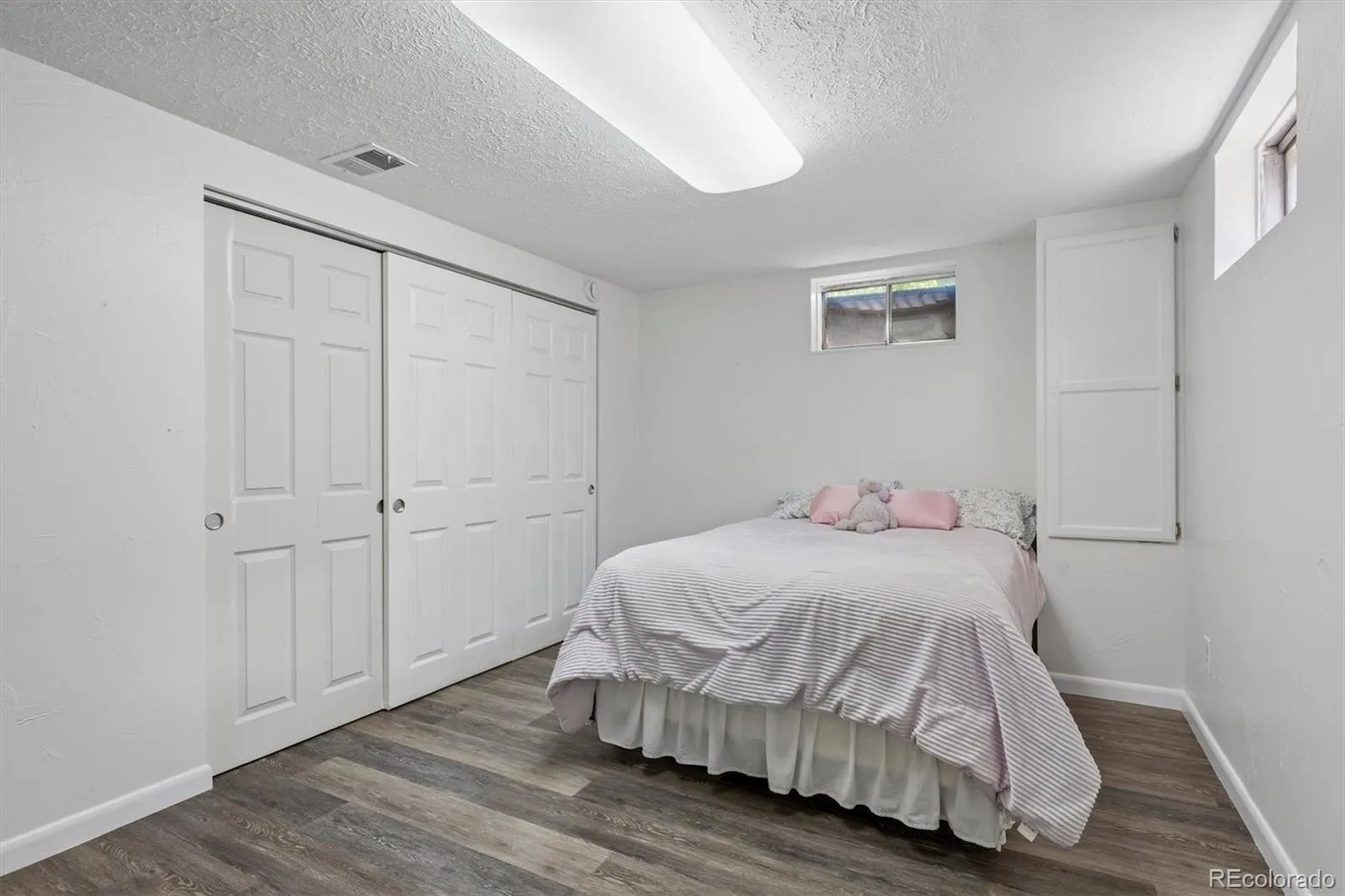6017 Vivian Court Arvada CO 80004 | MLS #REC9792010 08052026210923 1600 18