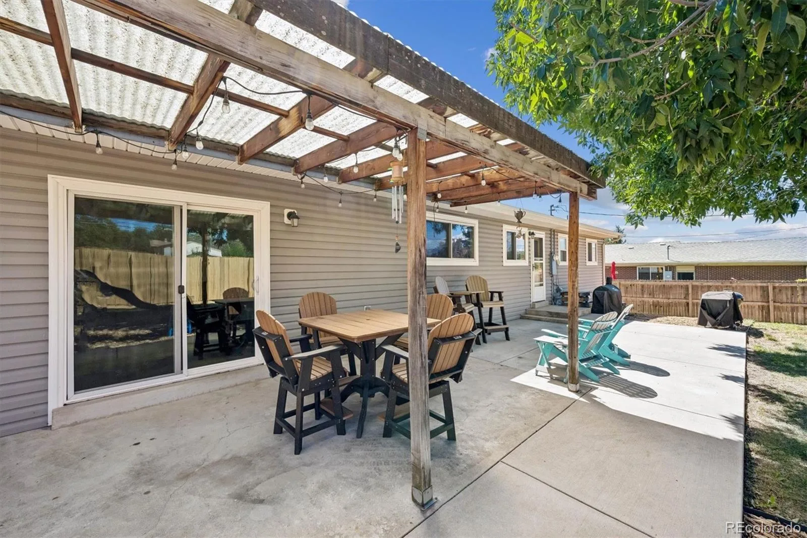 6017 Vivian Court Arvada CO 80004 | MLS #REC9792010 08052026210923 1600 22