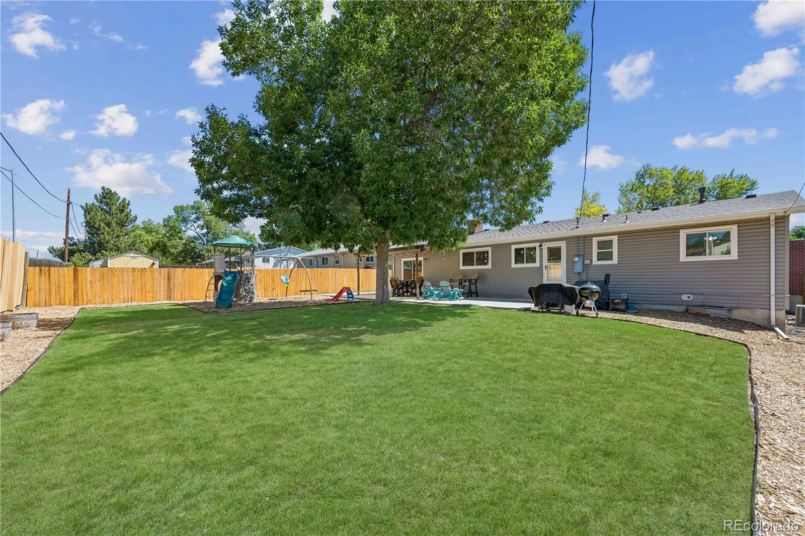 6017 Vivian Court Arvada CO 80004 | MLS #REC9792010 08052026210923 1600 26