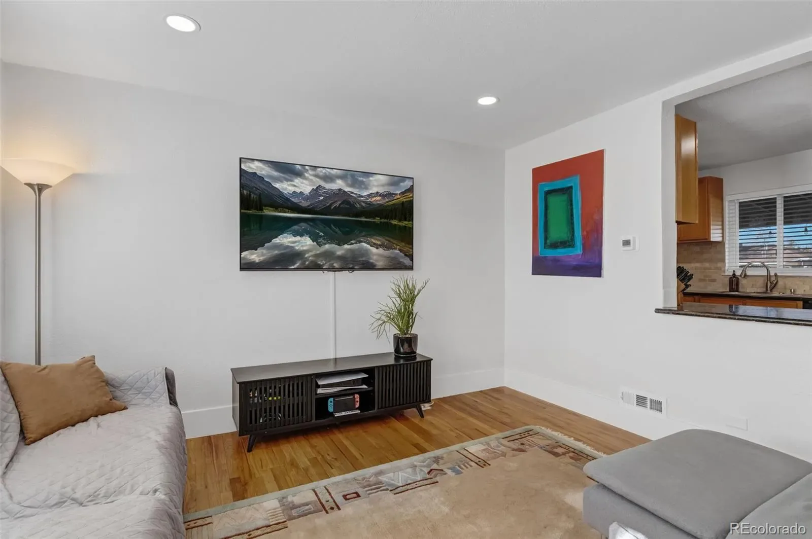 03092026204125 1600 10