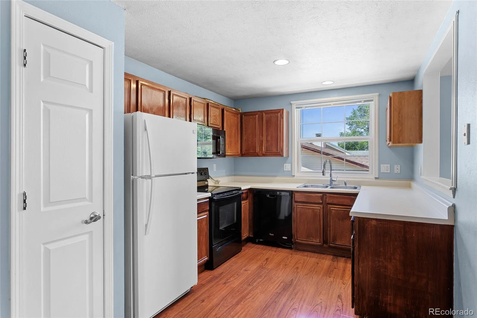 1495 S Biscay Court Aurora CO 80017 | MLS #REC9794619 07252026020616 1600 8