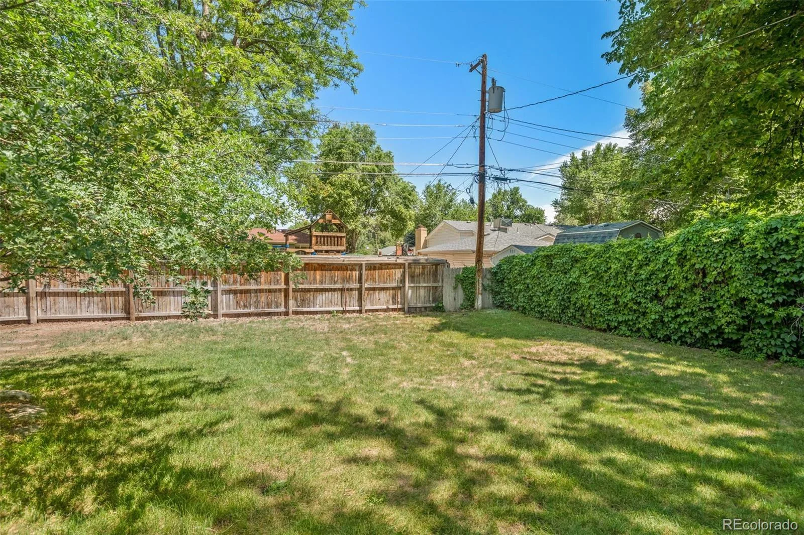 2309 E Floyd Place Englewood CO 80113 | MLS #REC9794842 08272026213017 1600 42