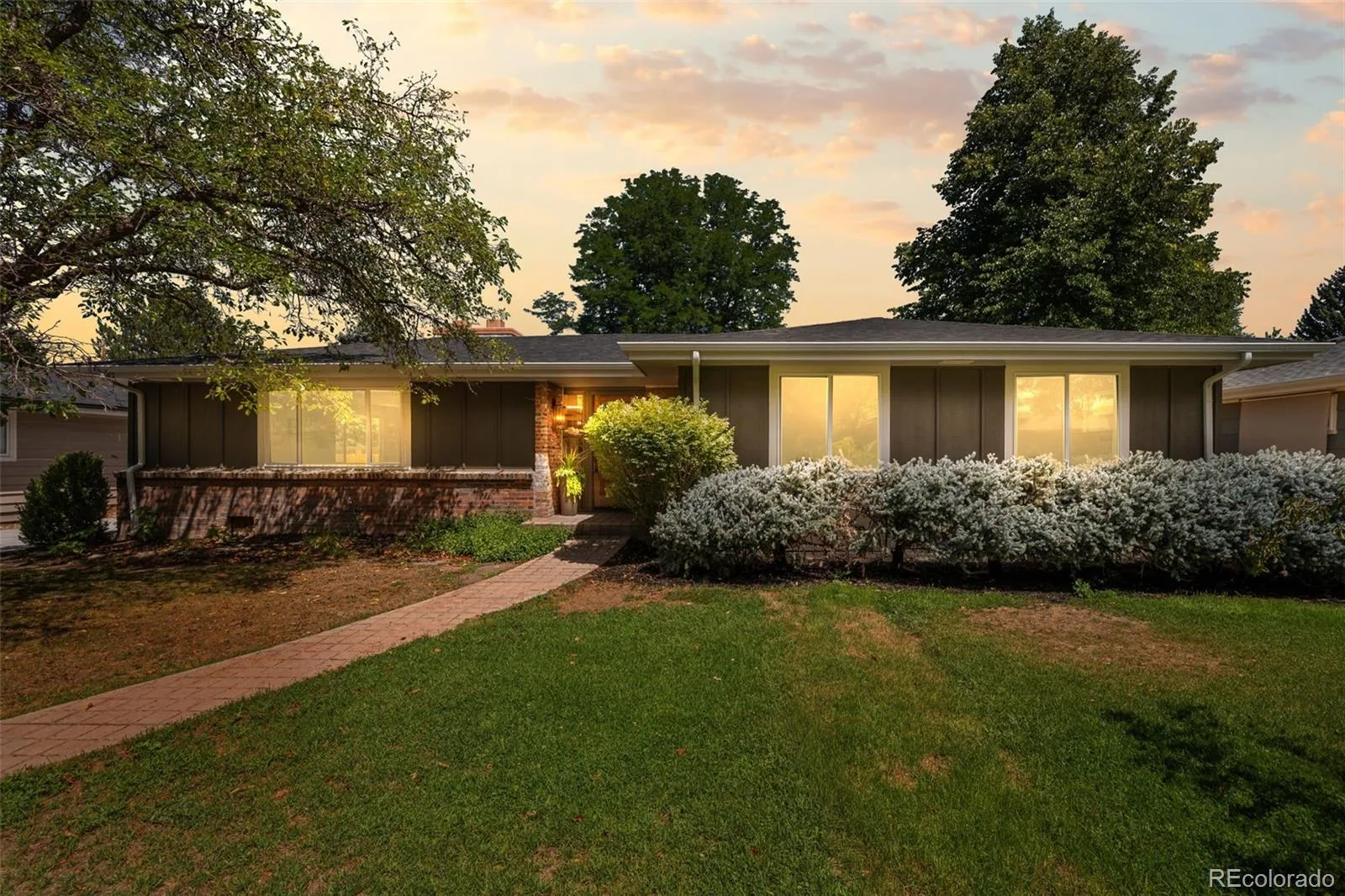 2309 E Floyd Place Englewood CO 80113 | MLS #REC9794842 08272026213017 1600 44