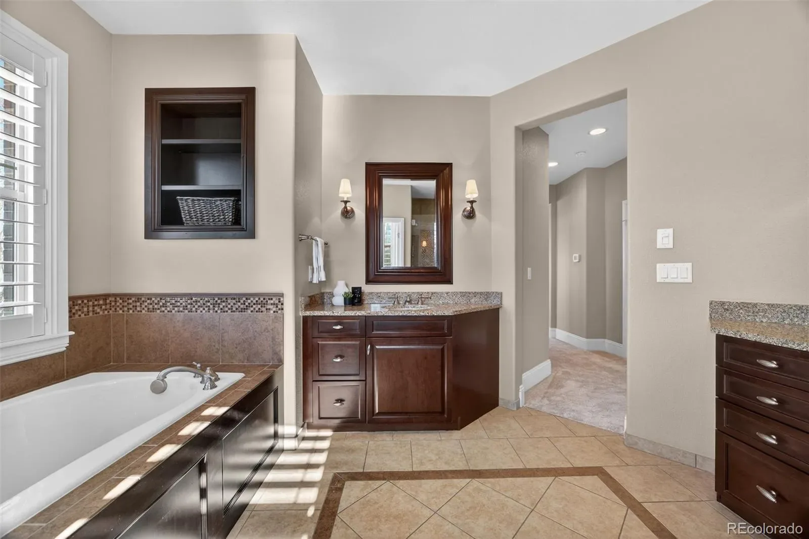 03152026214103 1600 33