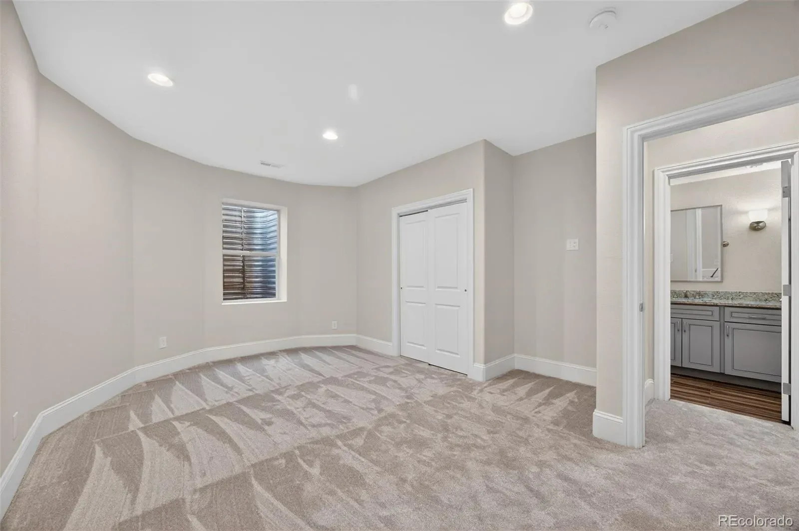 03152026214103 1600 42