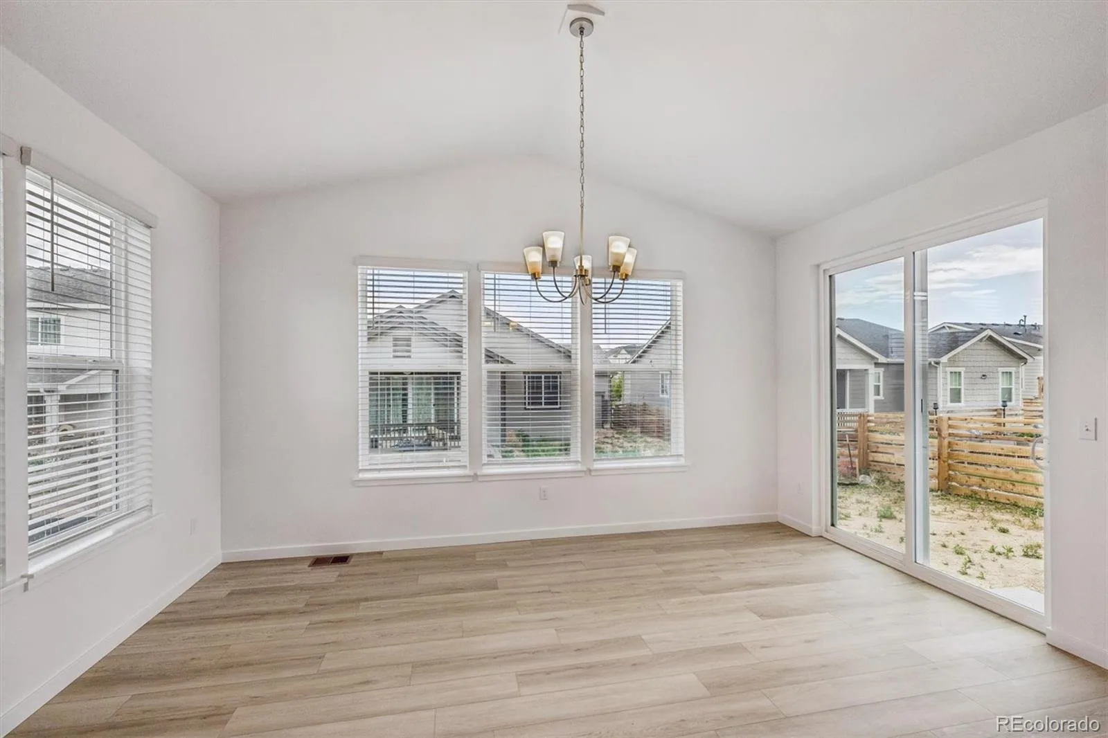 3731 N Hayleyville Street Aurora CO 80019 MLS #REC9795357 06082026213047 1600 12