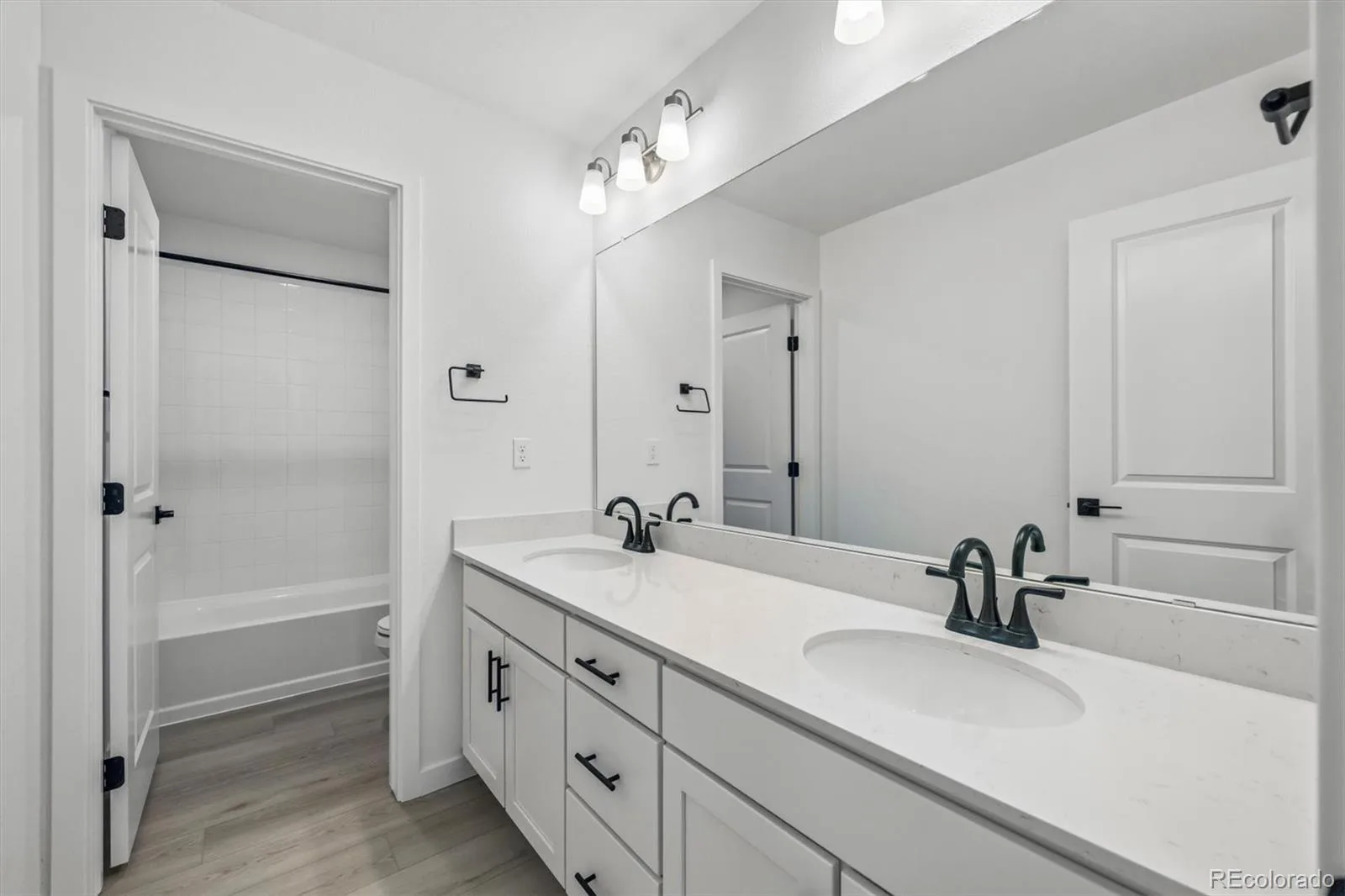 3731 N Hayleyville Street Aurora CO 80019 MLS #REC9795357 06082026213047 1600 19
