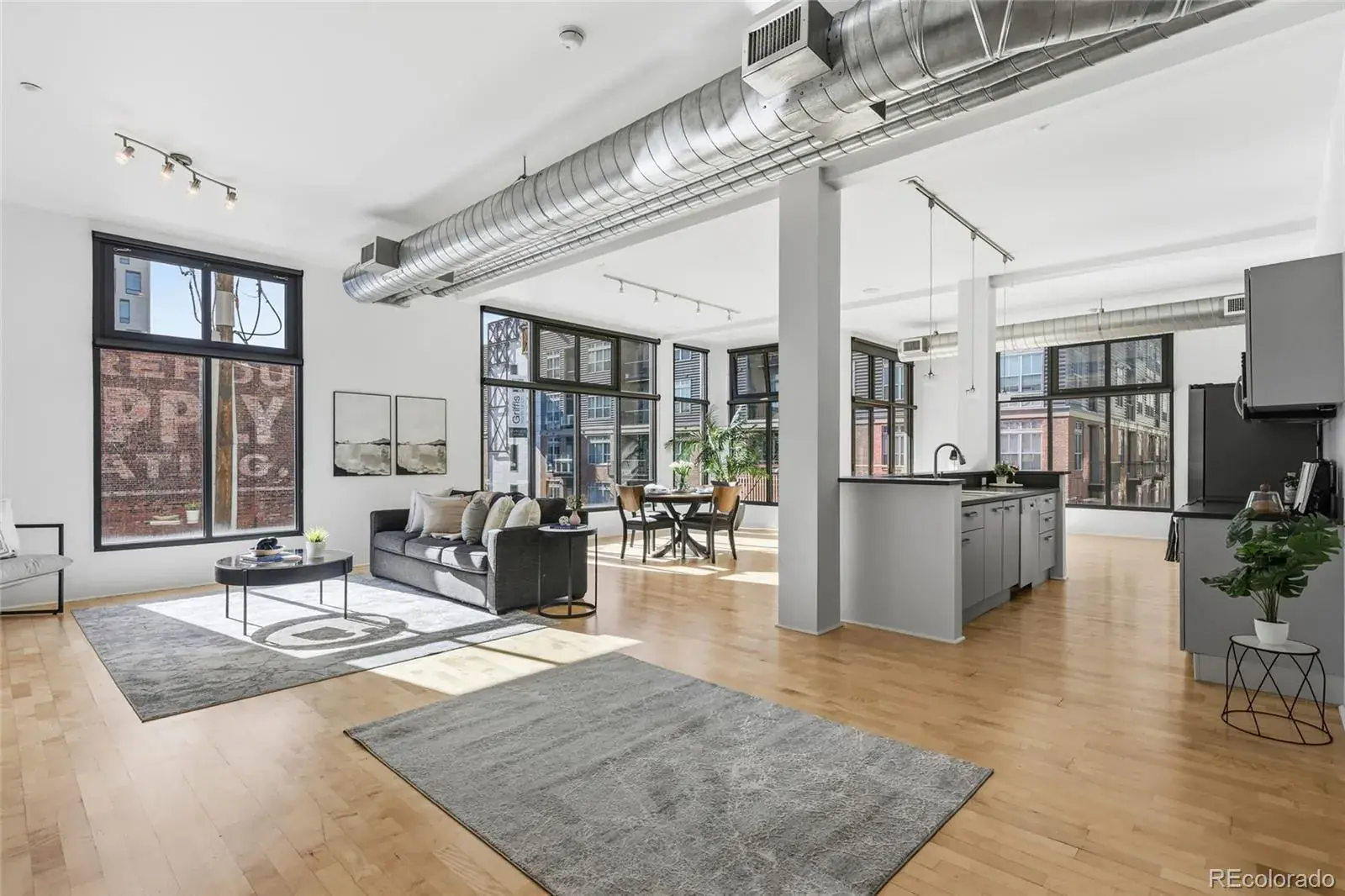 02102026003035 1600 1