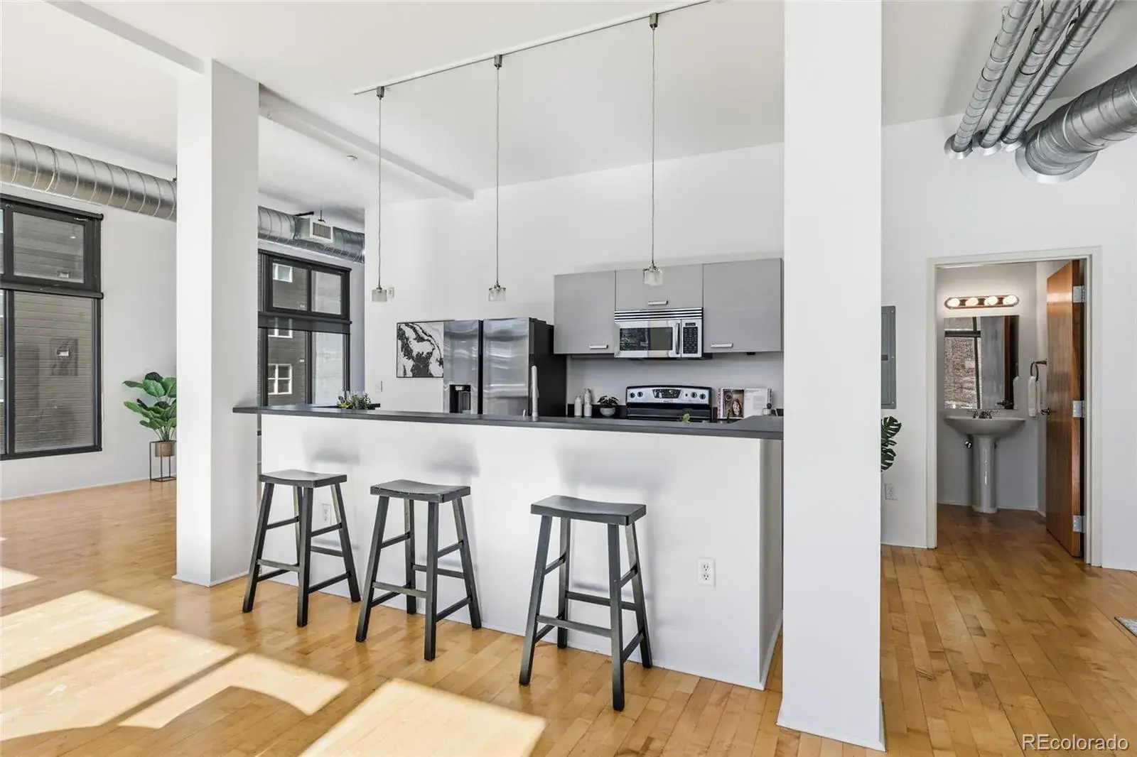 02102026003035 1600 12