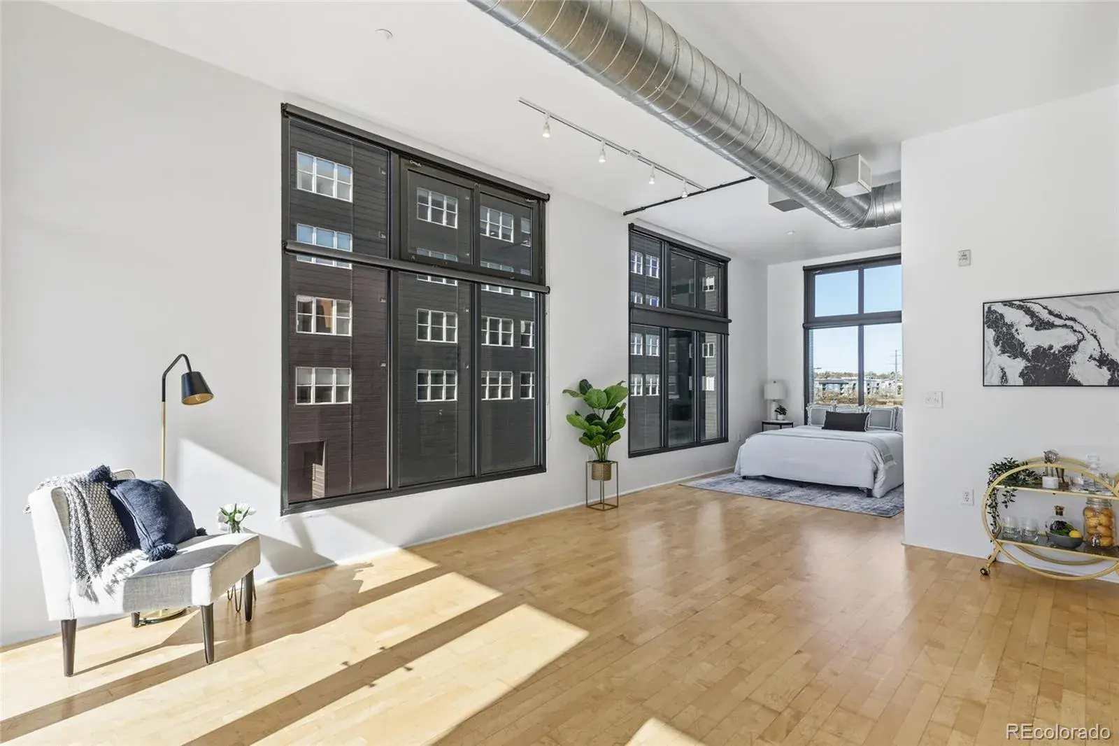 02102026003035 1600 19