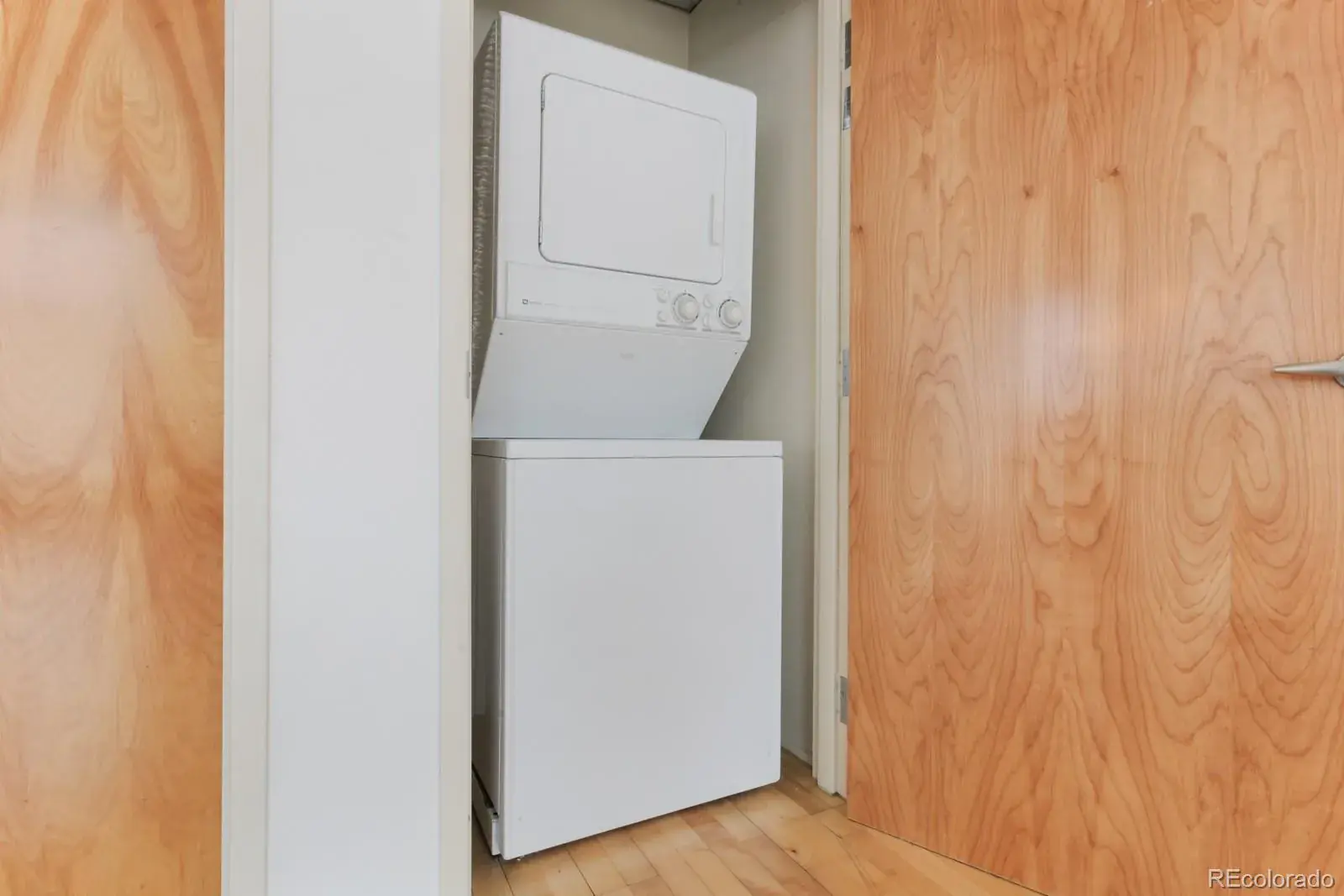 02102026003035 1600 40