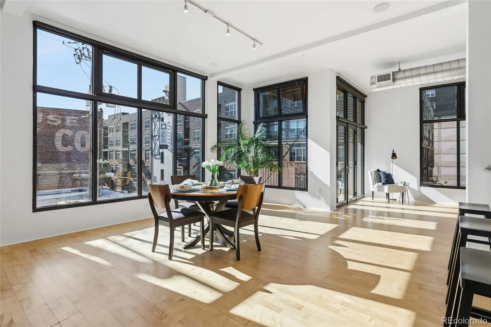 02102026003035 1600 7