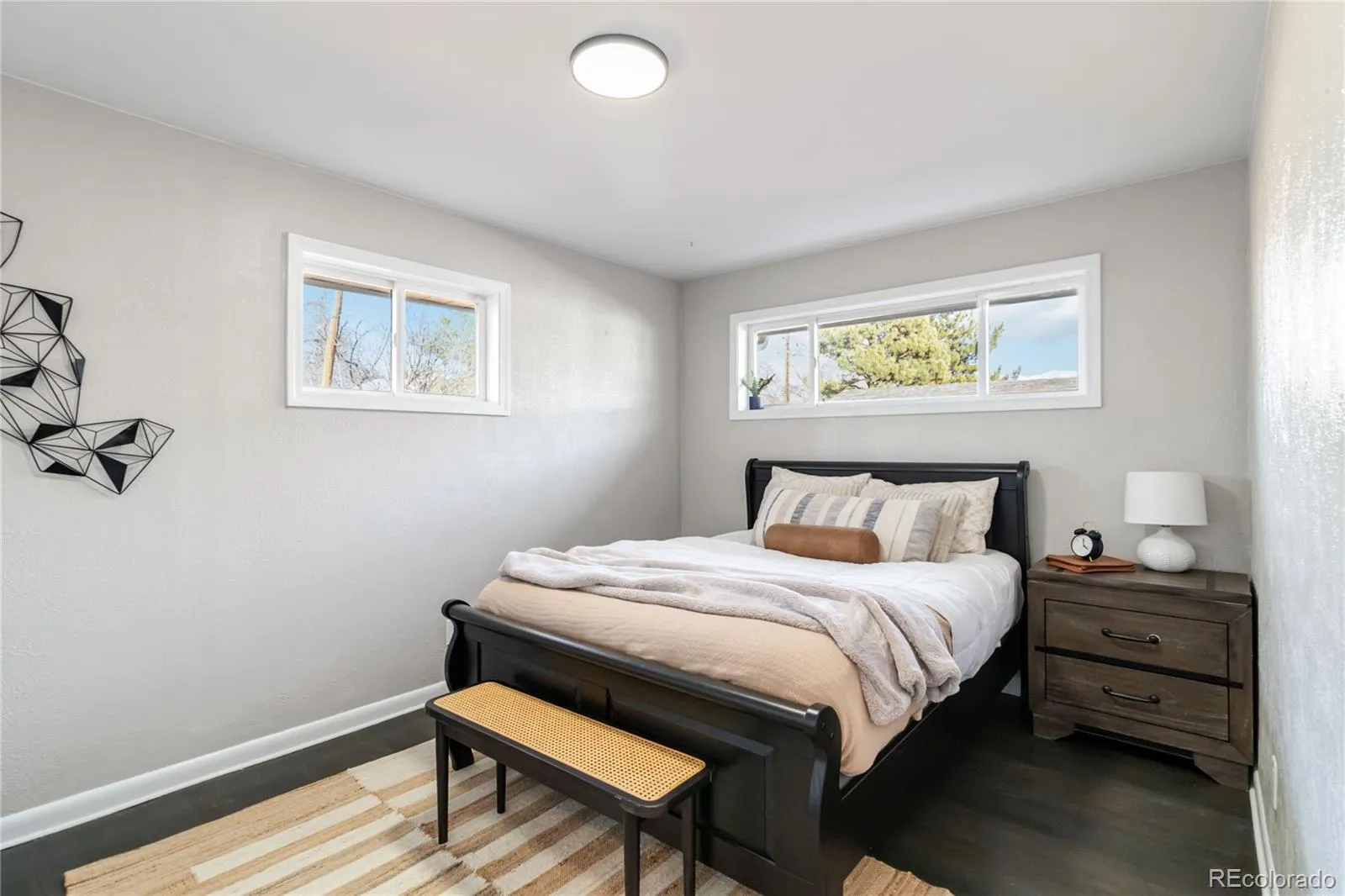 04122026203645 1600 20