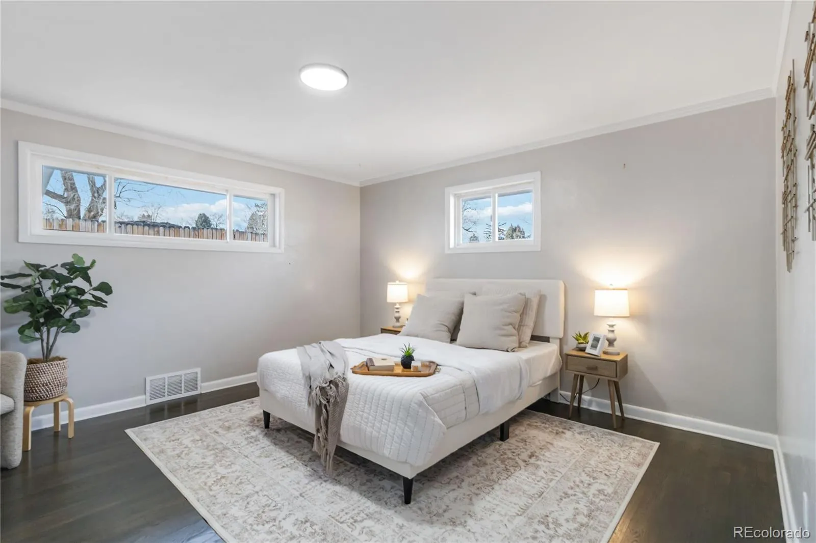 04122026203645 1600 24