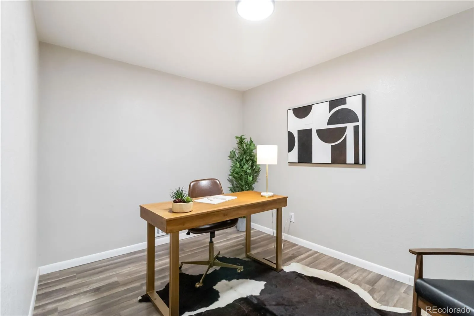 04122026203645 1600 33